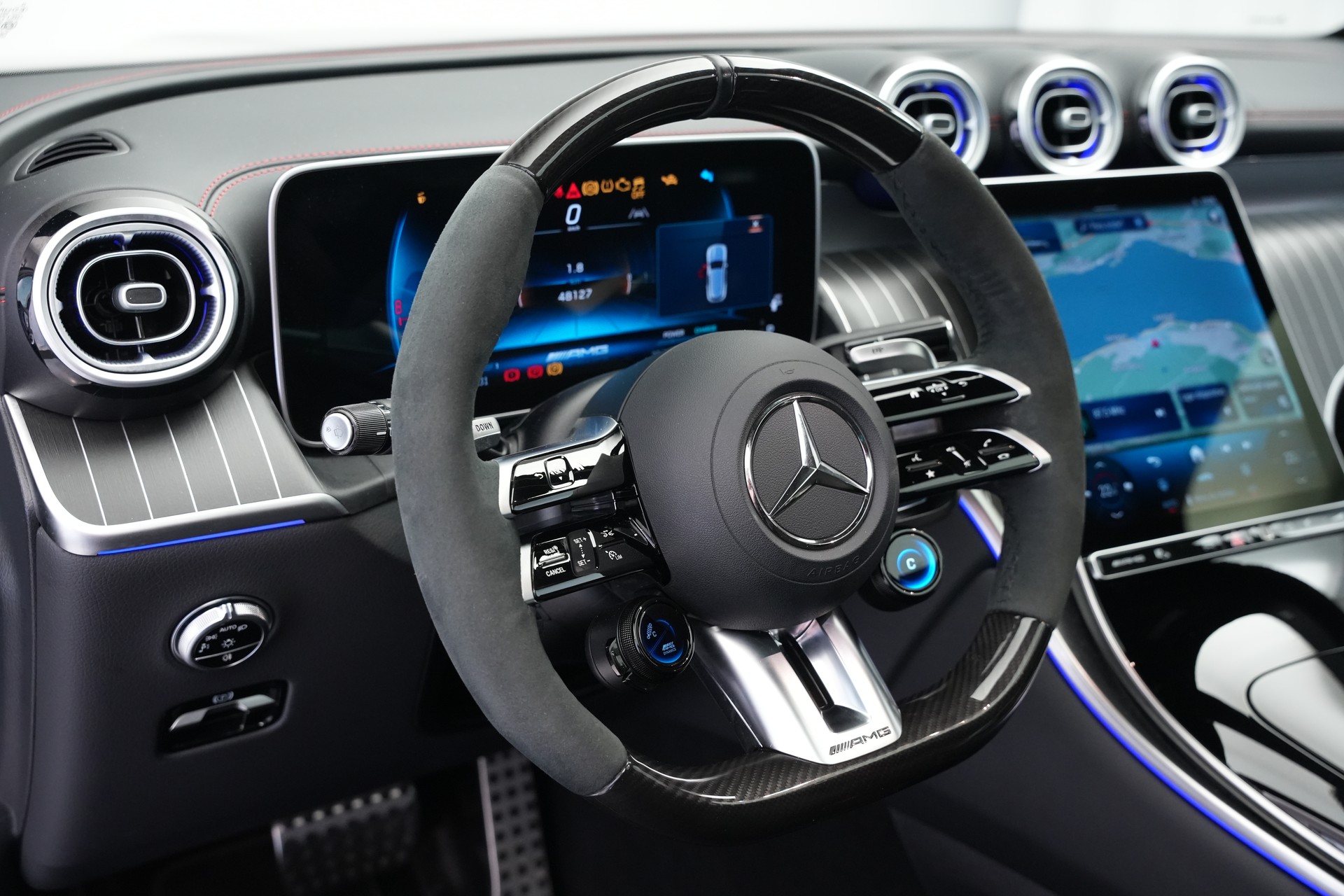 MERCEDES-BENZ GLC 43 AMG Executive Edition 4Matic 9G-Tronic *AHK* *Panorama*-image-22