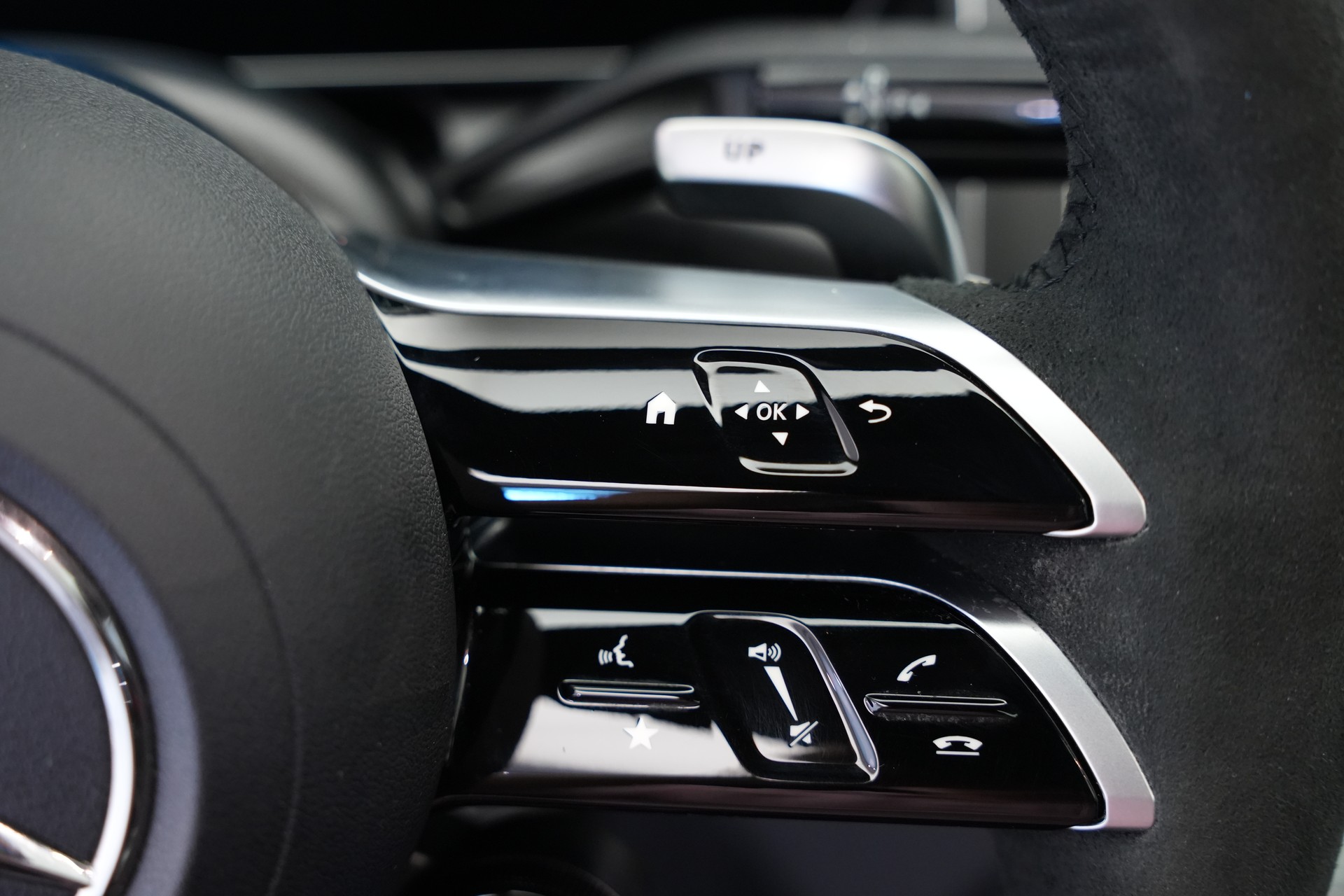 MERCEDES-BENZ GLC 43 AMG Executive Edition 4Matic 9G-Tronic *AHK* *Panorama*-image-23