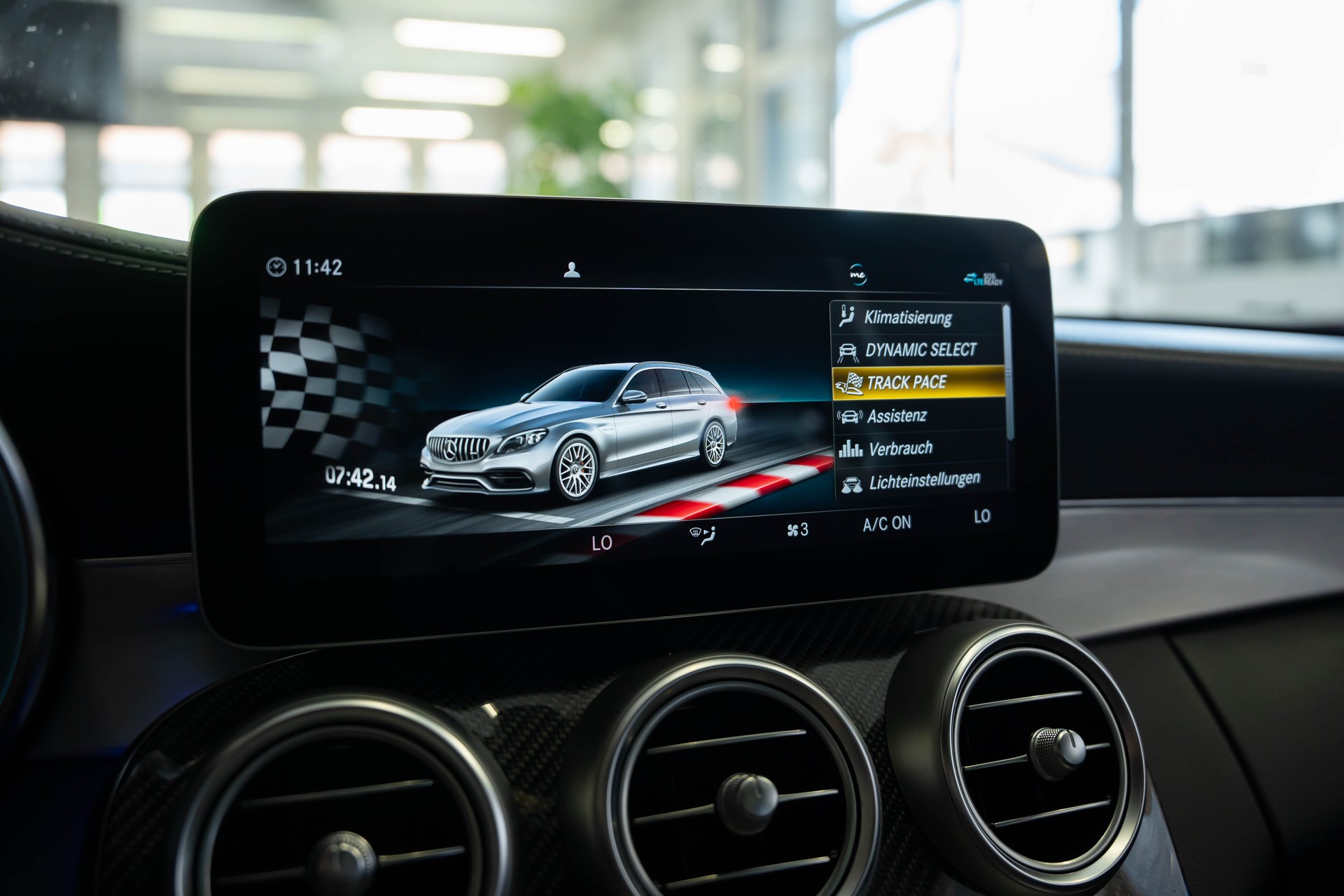 MERCEDES-BENZ C 63 S AMG-image-27