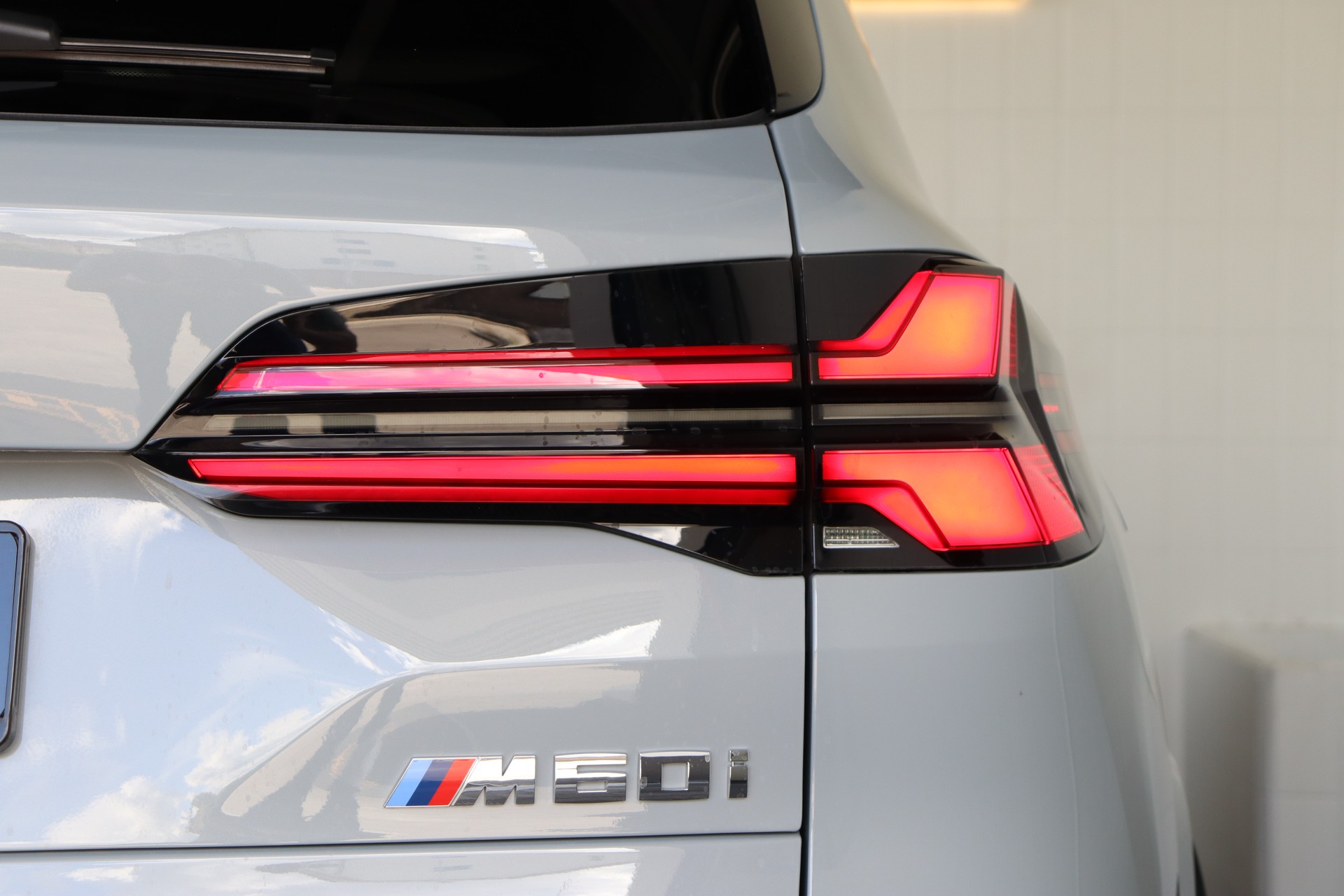 BMW X5 xDrive 48V M60i M Sport Pro Steptronic-image-25