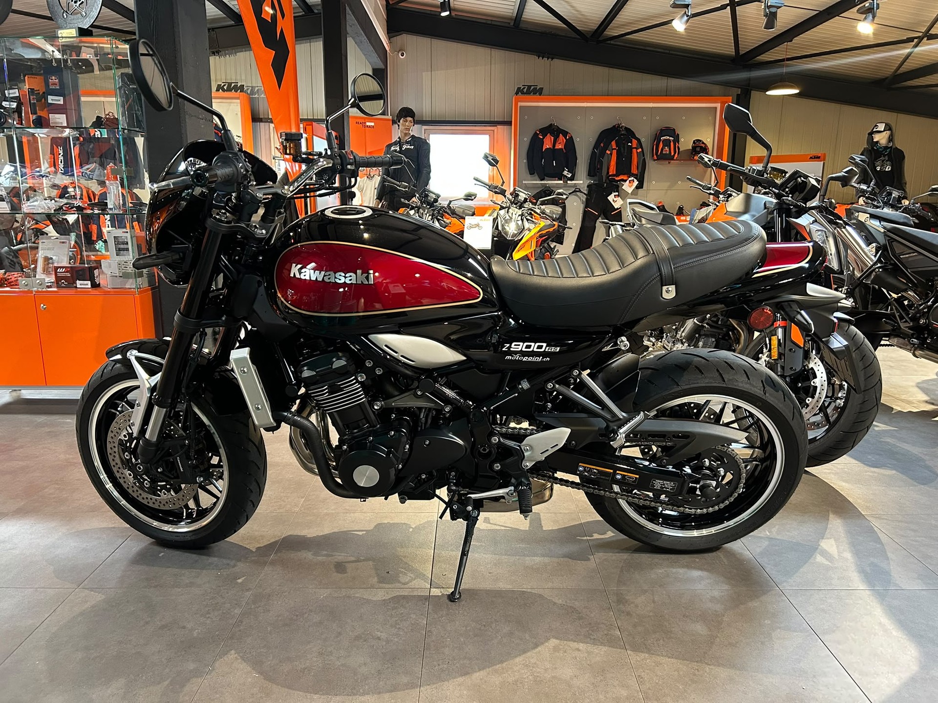 KAWASAKI Z 900 RS-image-2