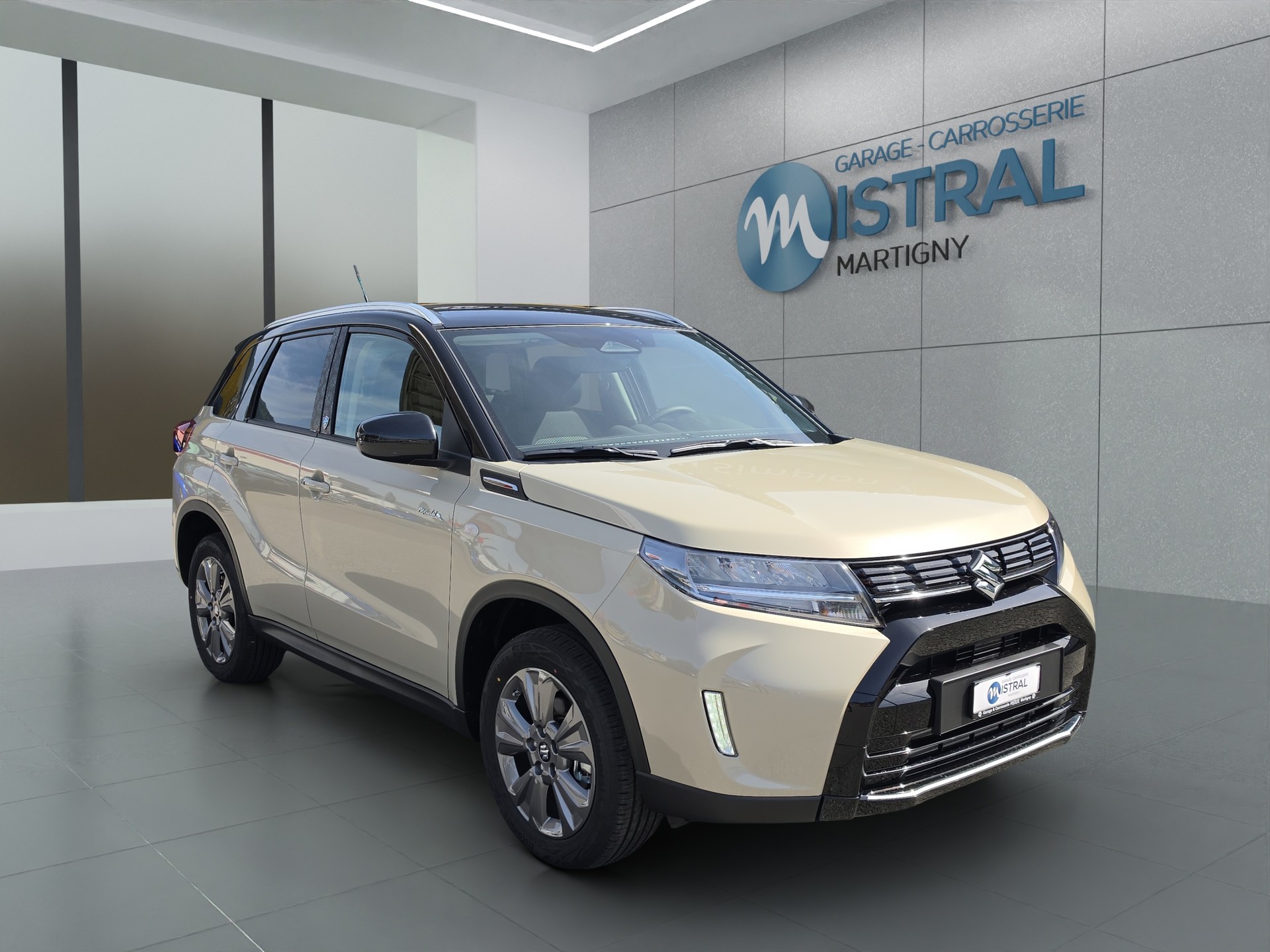 SUZUKI Vitara 1.4 T Piz Sulai Hybrid 4x4-showroom-element-2