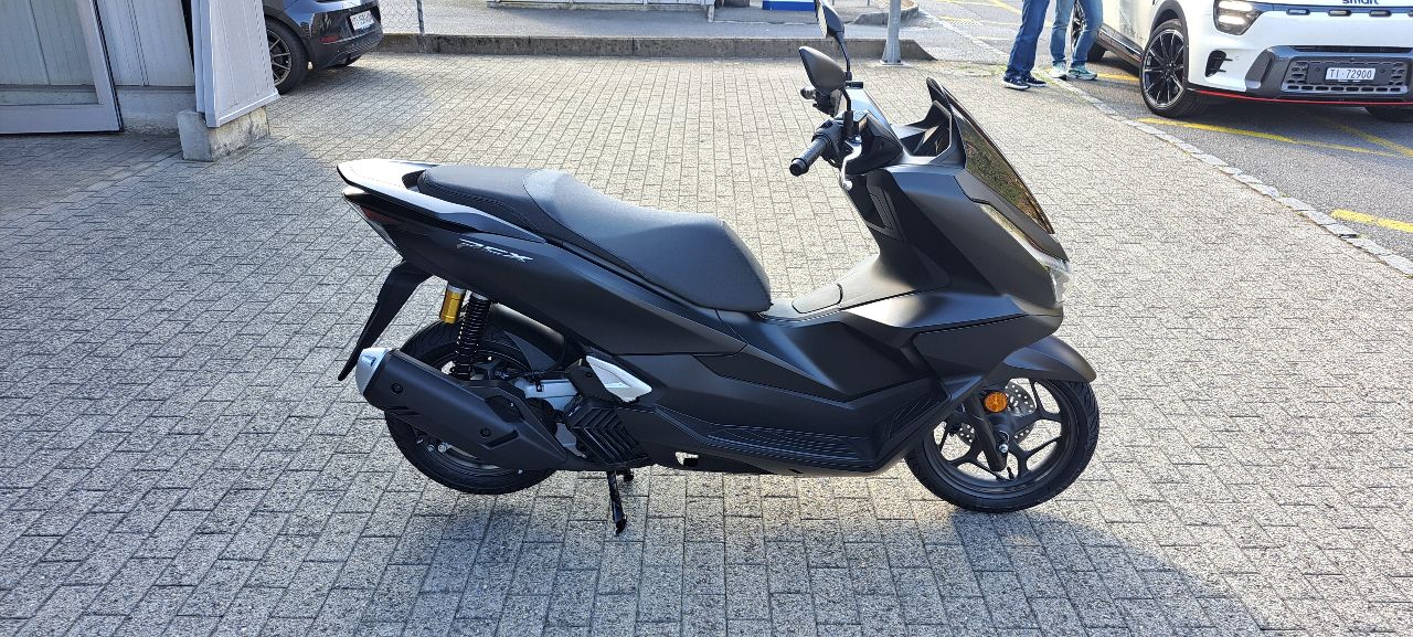 HONDA PCX 125 DX TFT. connectivity-image-0