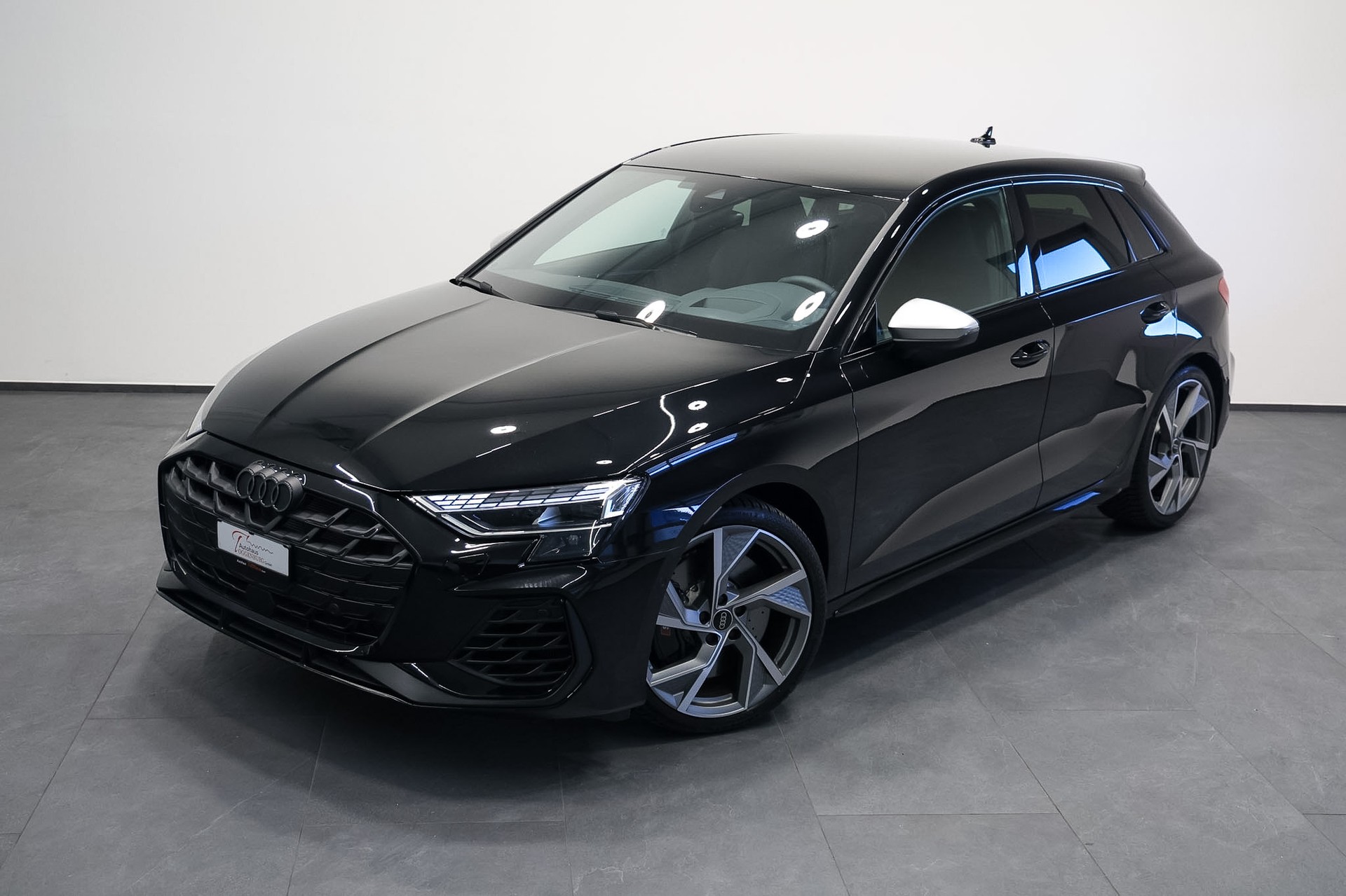 AUDI S3 Sportback TFSI quattro S-tronic *Akrapovic*Audi Werksgarantie bis 07.2027*-showroom-element-1