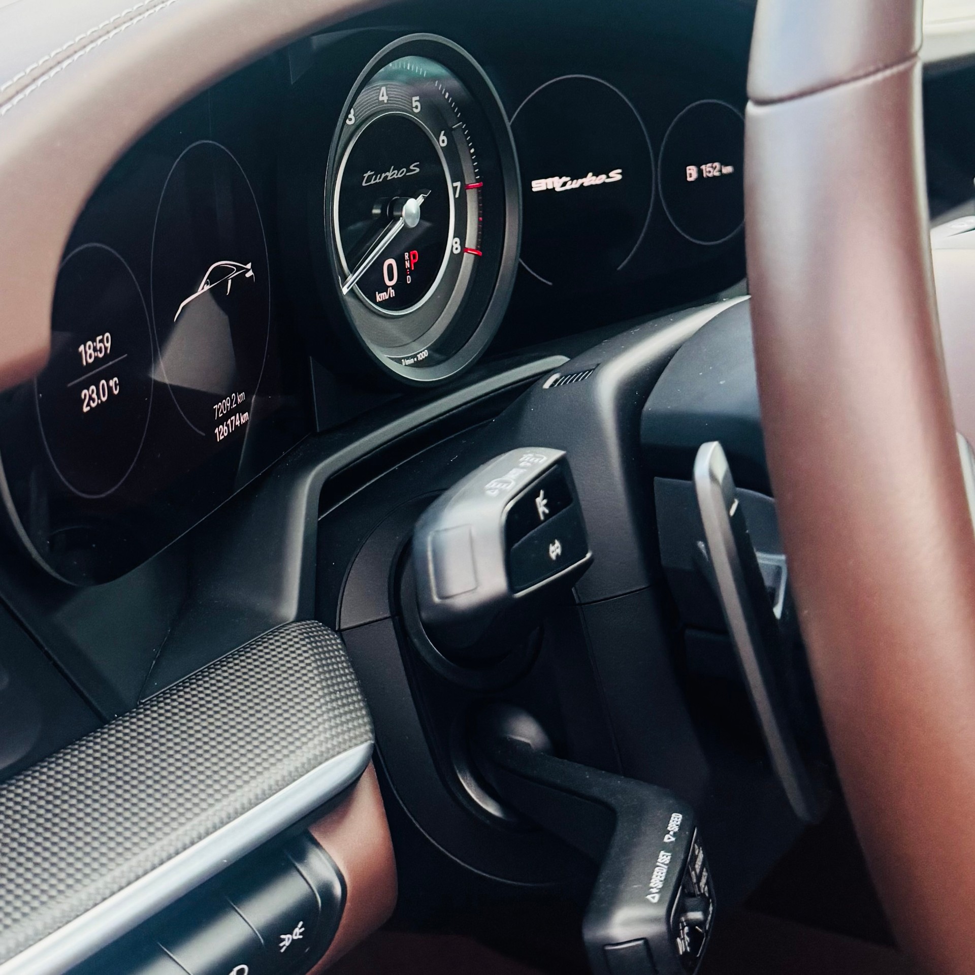 PORSCHE 911 Turbo S PDK-image-15