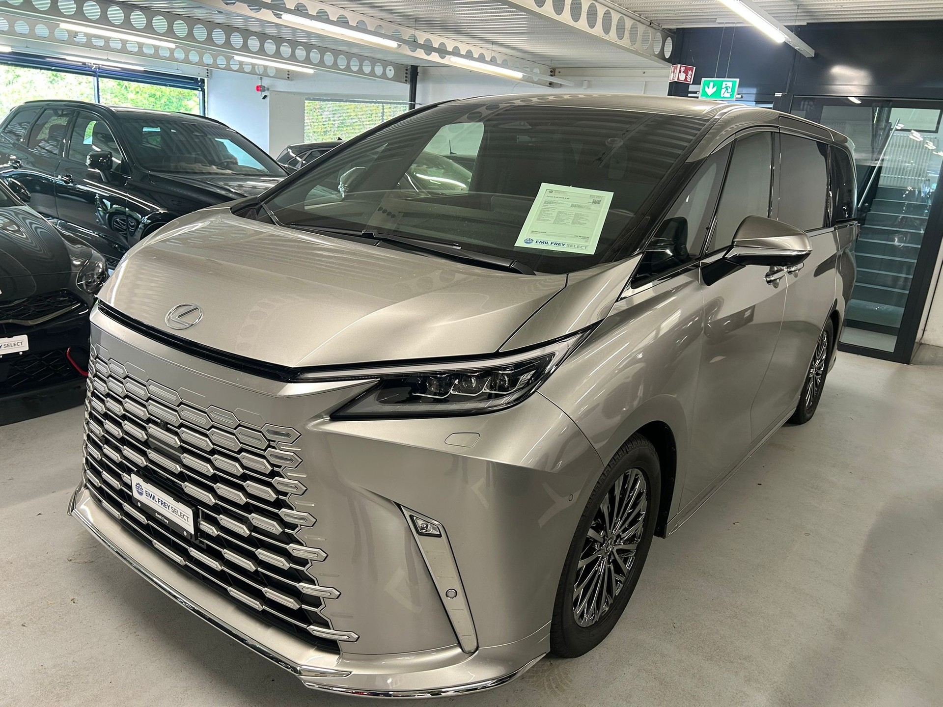LEXUS 350h VIP