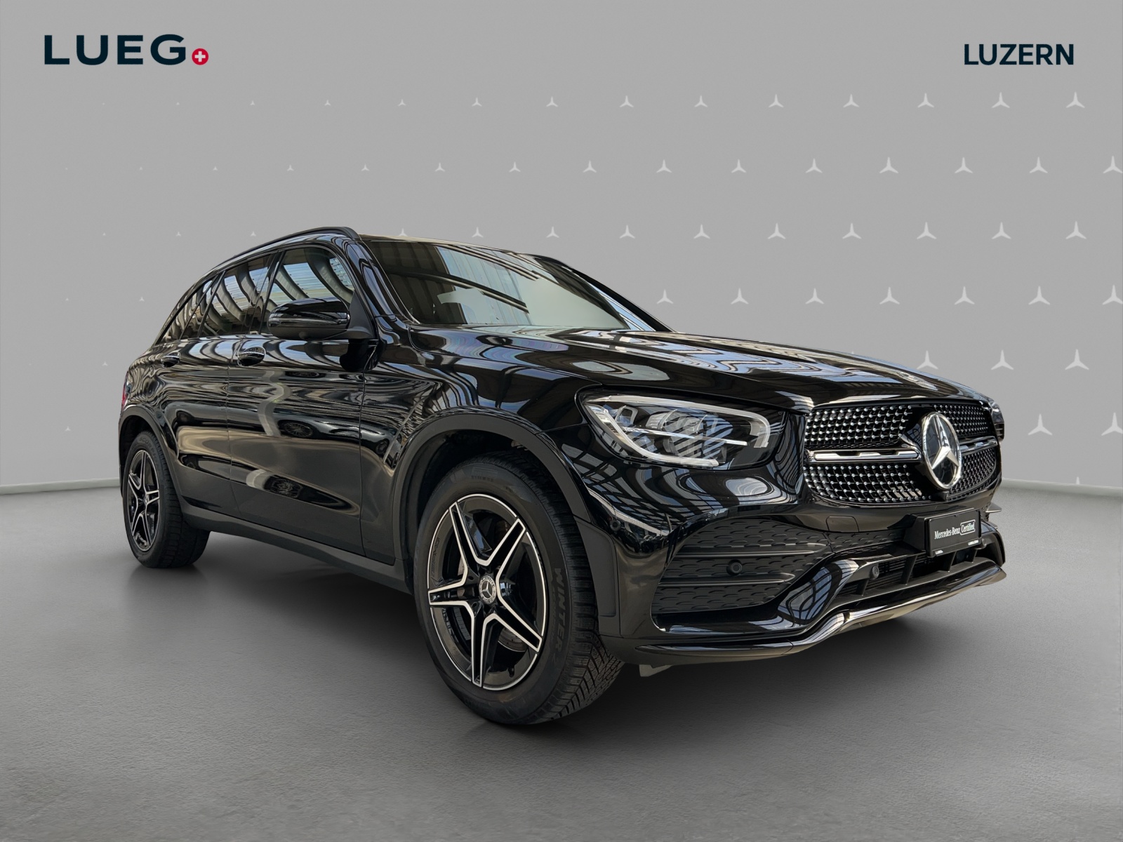 MERCEDES-BENZ GLC 200 AMG Line 4Matic 9G-Tronic-image-4