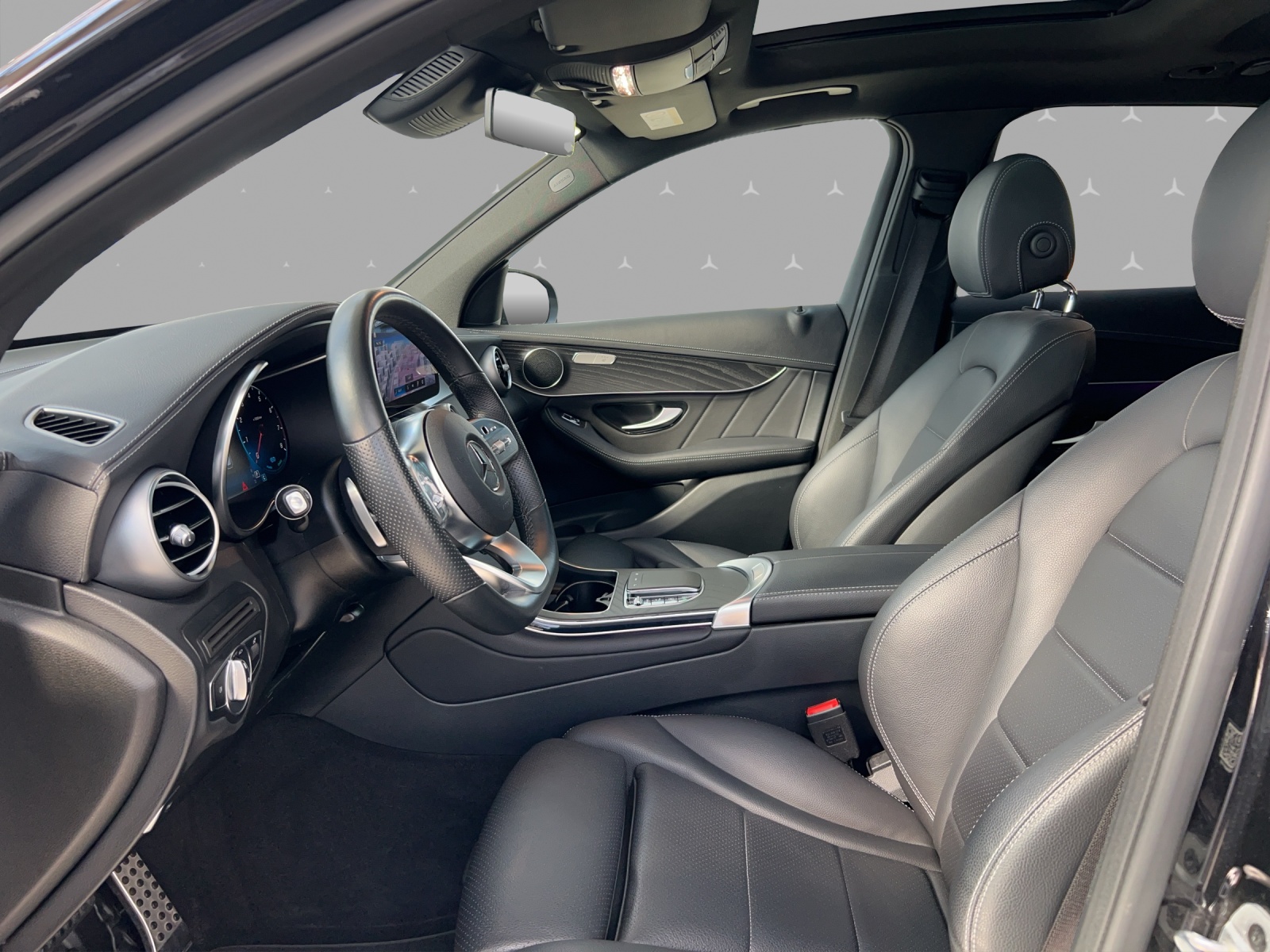 MERCEDES-BENZ GLC 200 AMG Line 4Matic 9G-Tronic-image-7