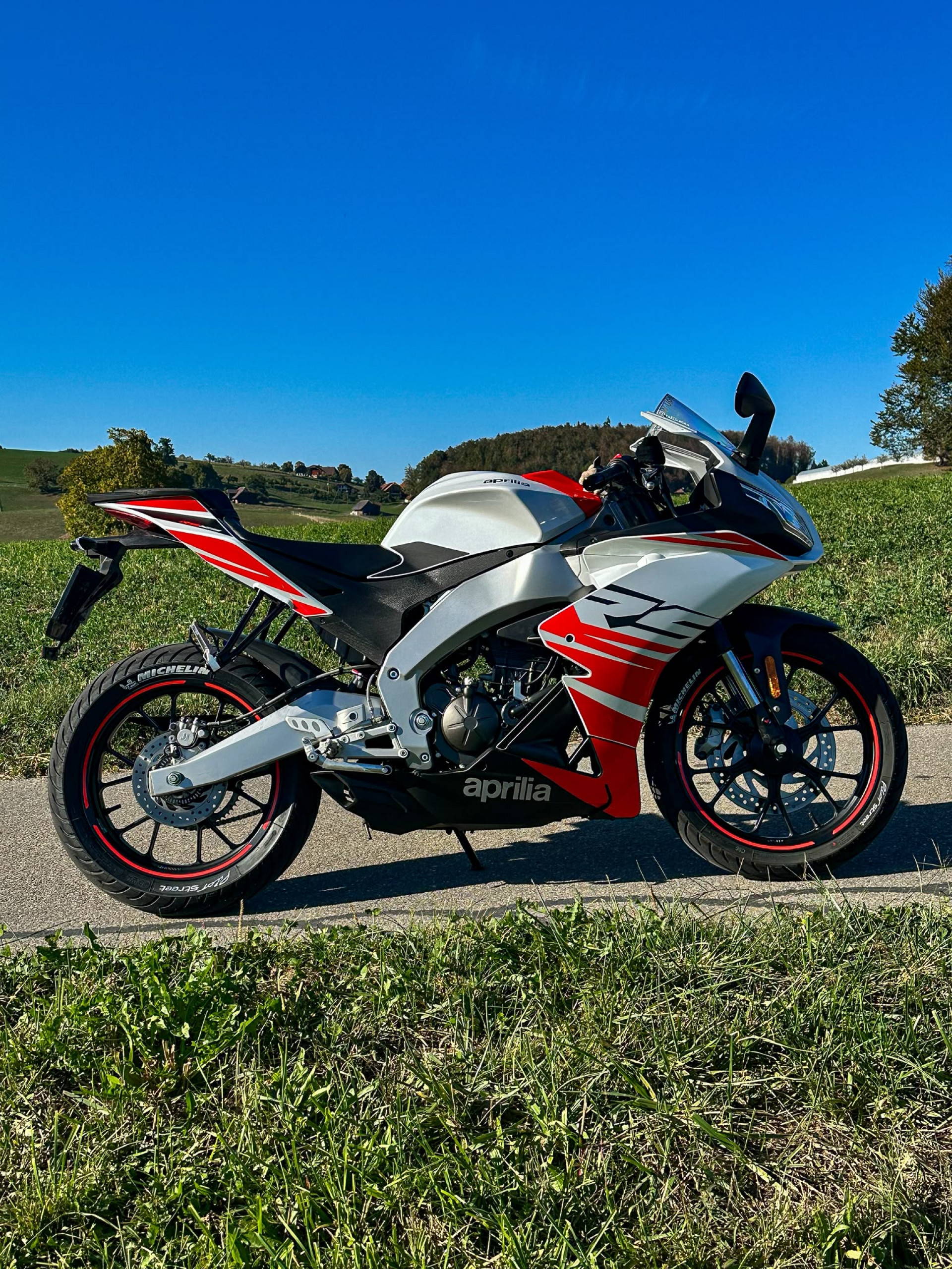 APRILIA RS 125-image-1