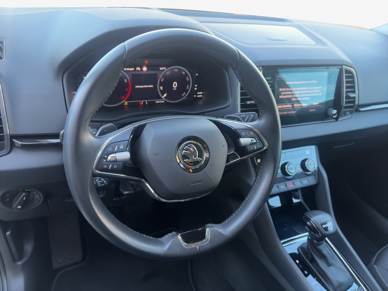 SKODA Karoq 1.5 TSI Ambition DSG-image-9