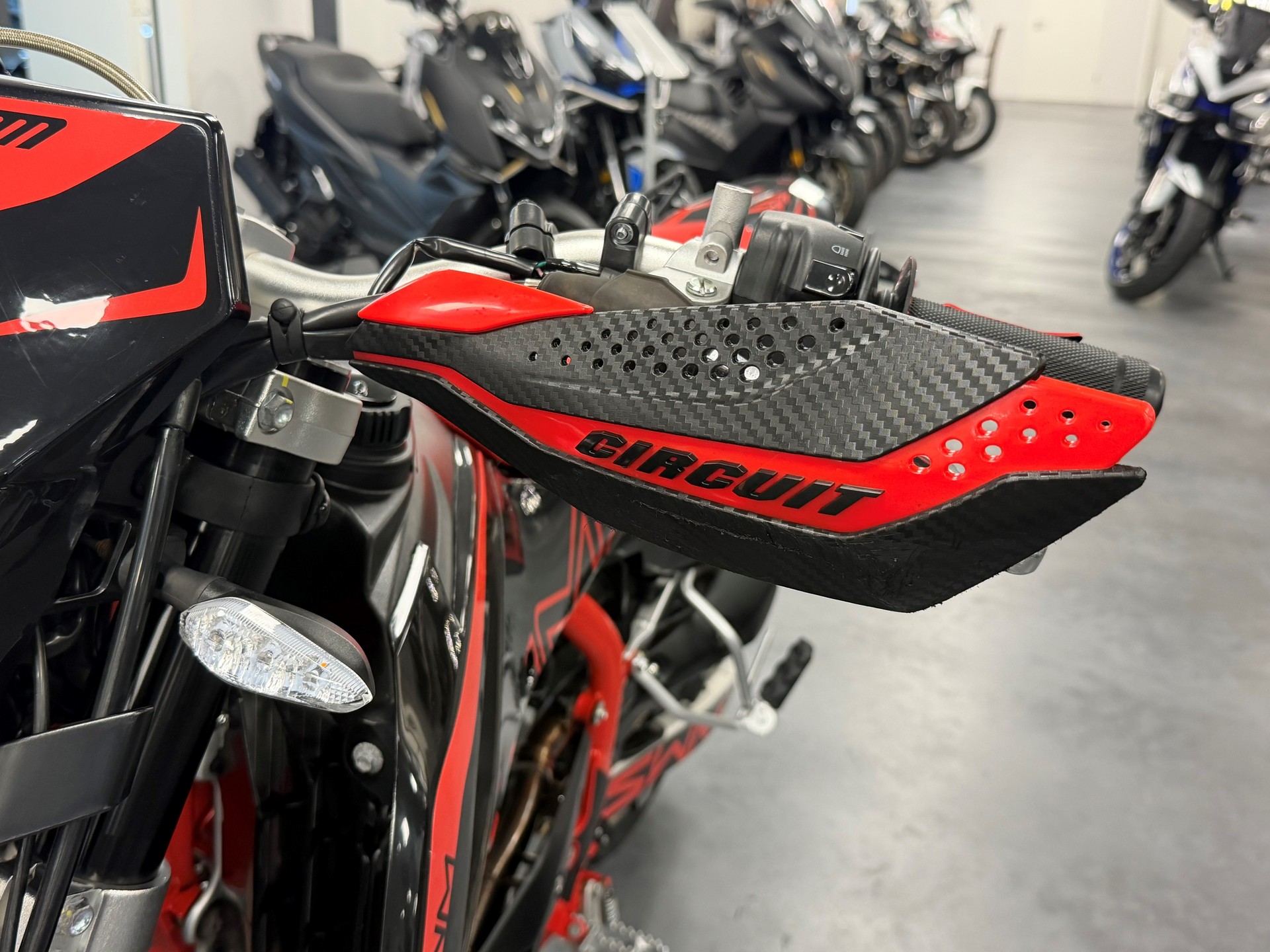 SWM SM 125 R-image-6