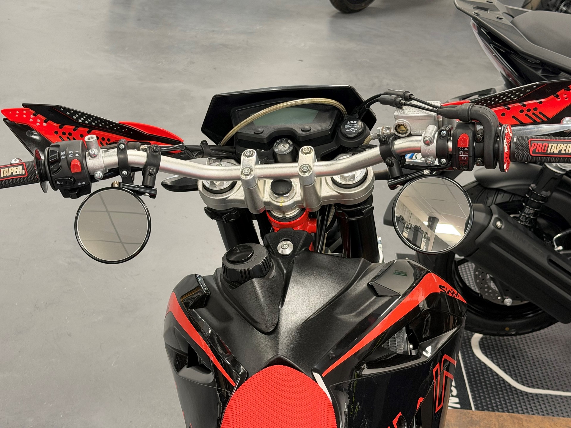 SWM SM 125 R-image-7