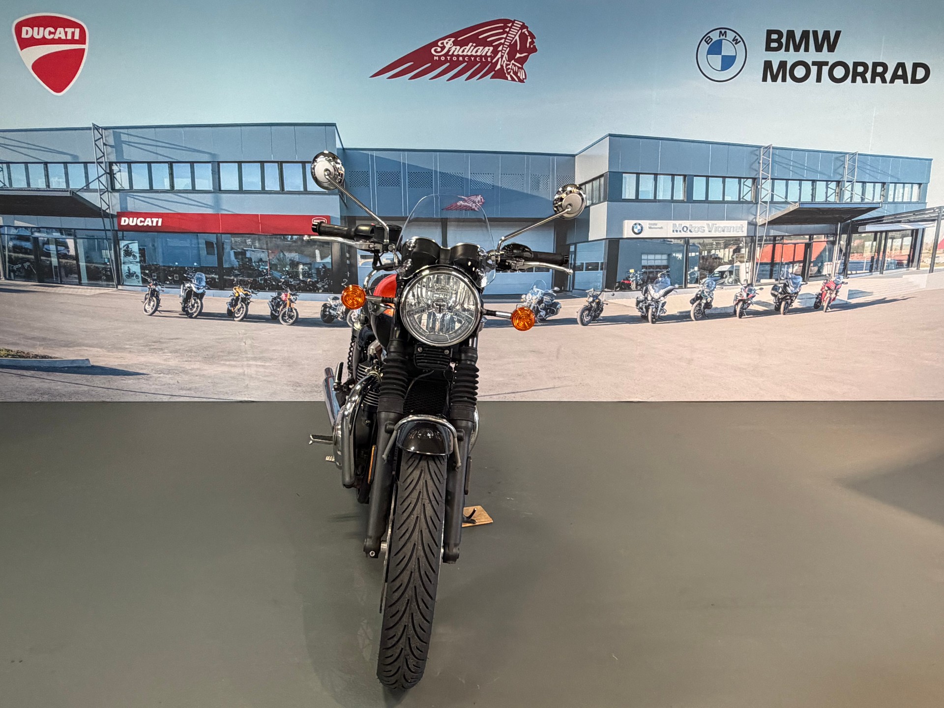 TRIUMPH Bonneville T120 ABS-image-1
