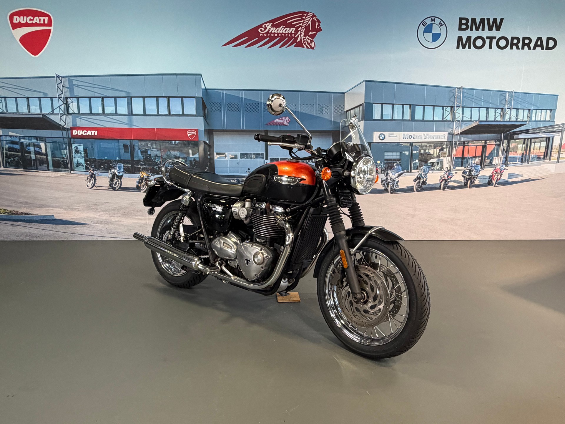 TRIUMPH Bonneville T120 ABS-image-0