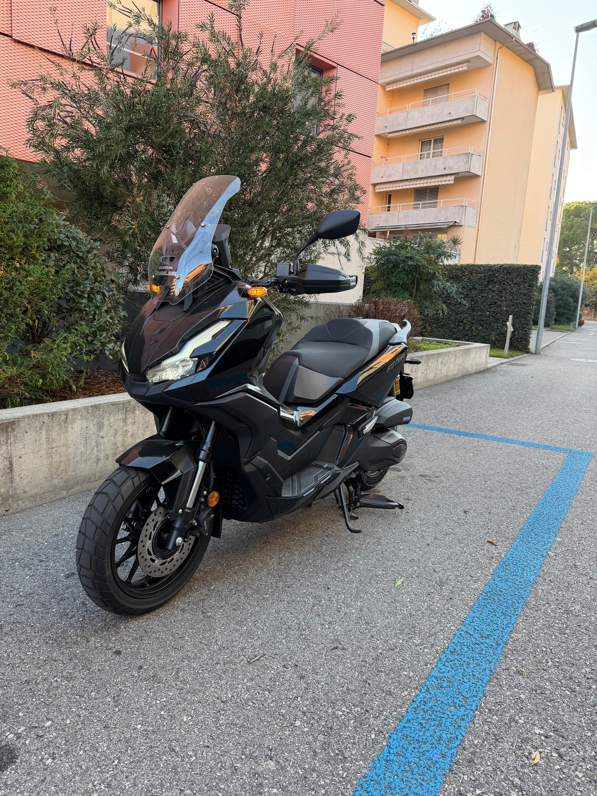 HONDA ADV 350-image-0