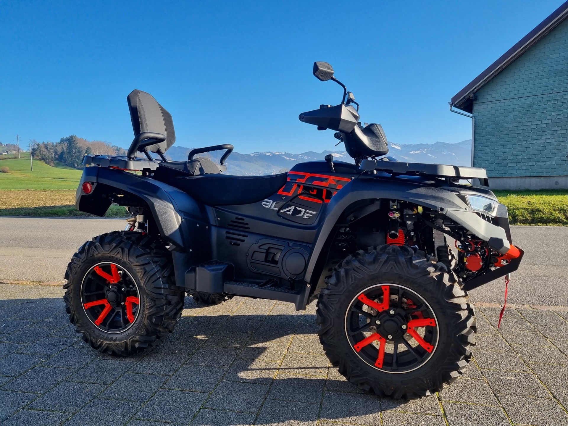 TGB Blade 1000 EFI LT Touring 4x4-image-1