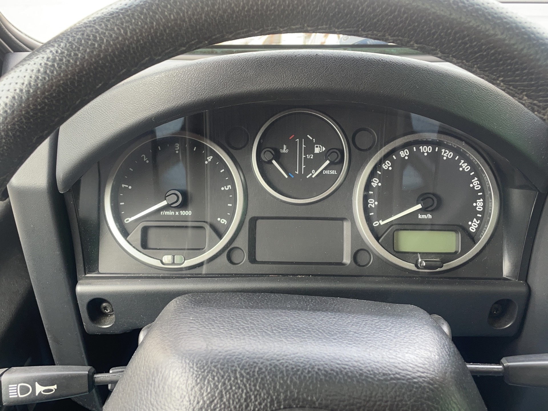 LAND ROVER Defender 110 SW 2.4Tdc SVX-image-4