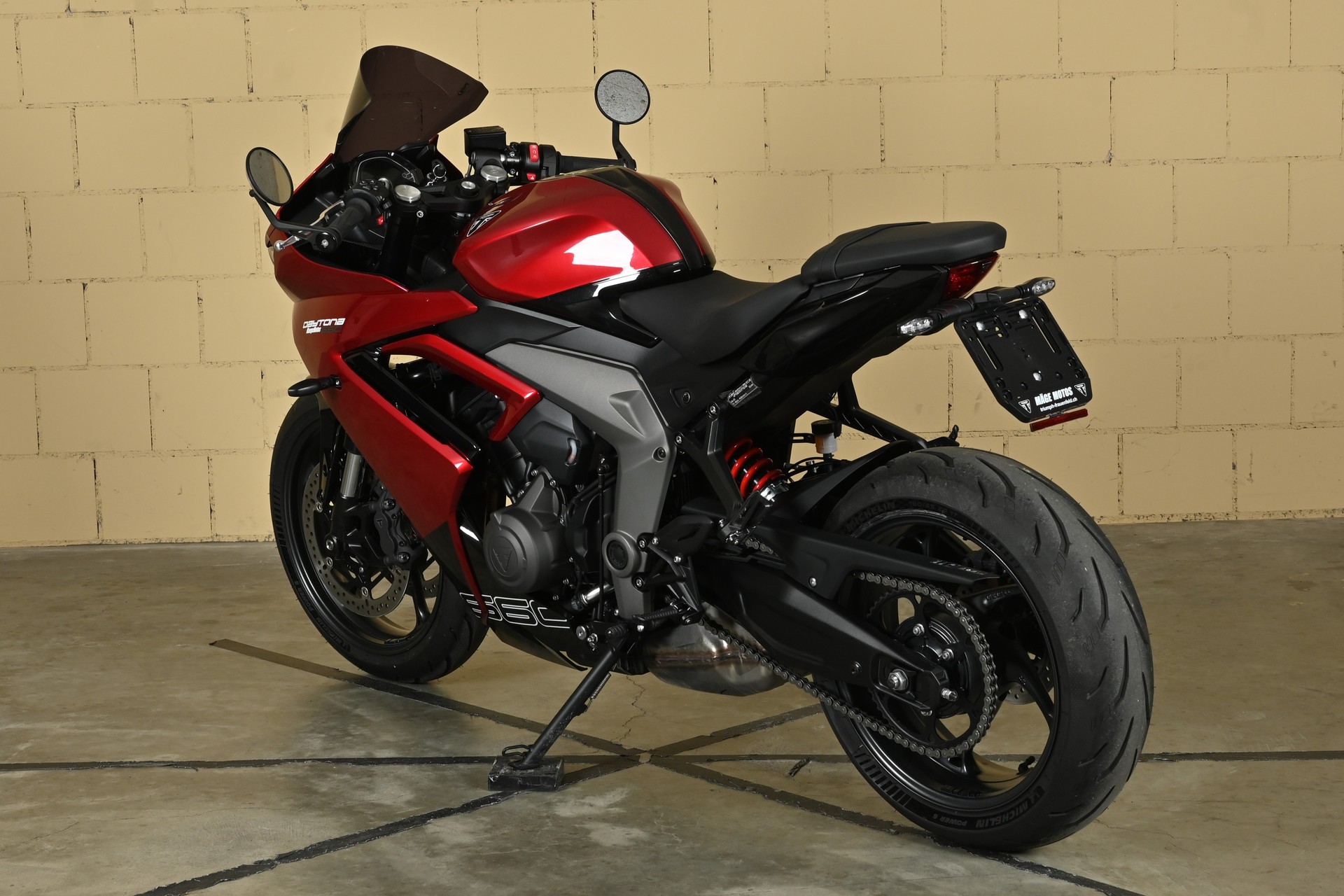 TRIUMPH Daytona 660-image-4