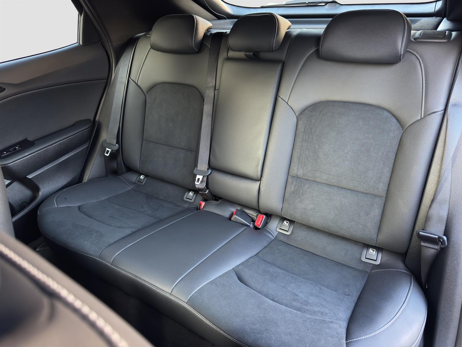 KIA XCeed 1.5 T-GDi GT-Line-image-5