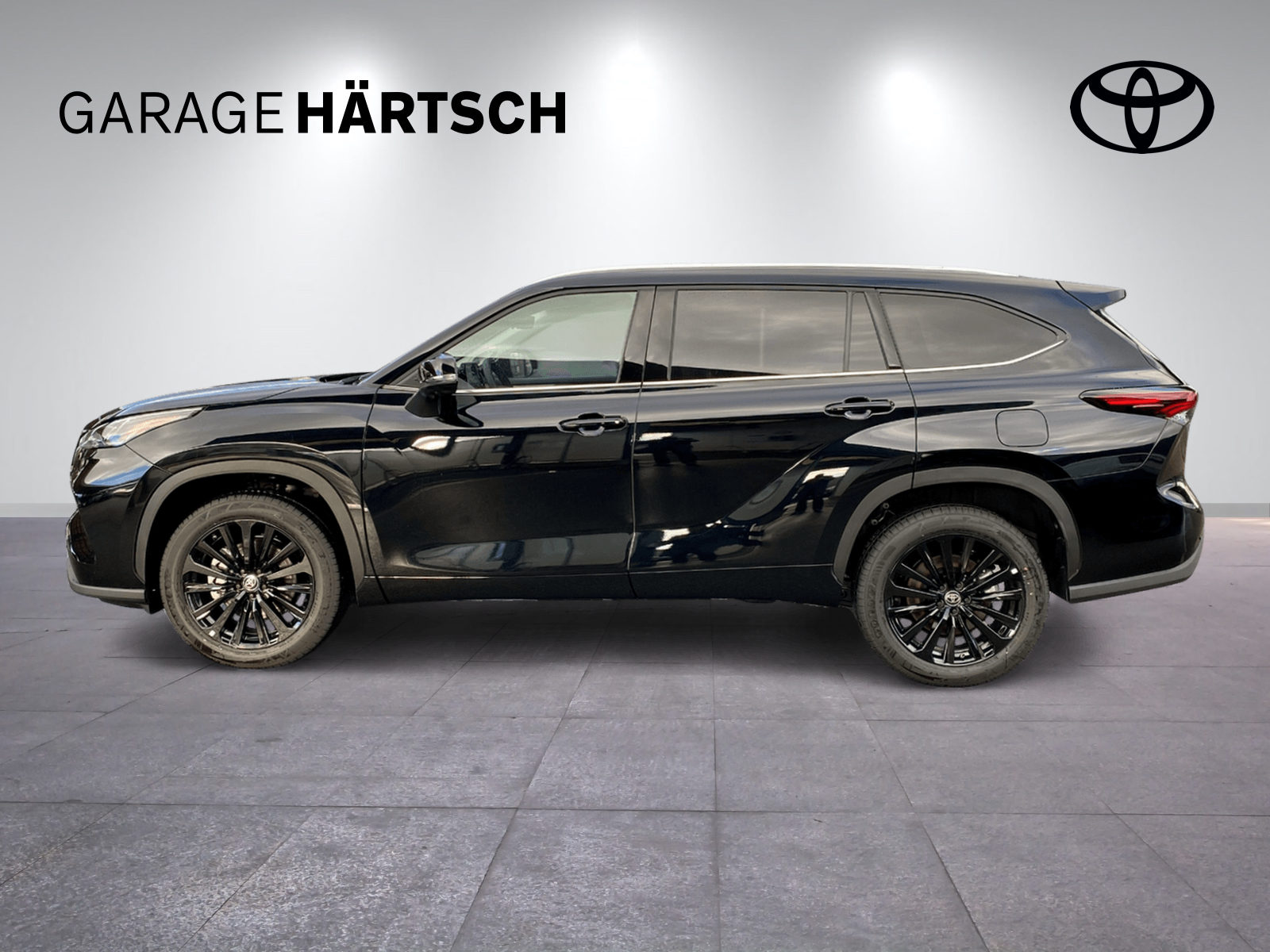 TOYOTA Highlander 2.5 HSD Premium-showroom-element-1
