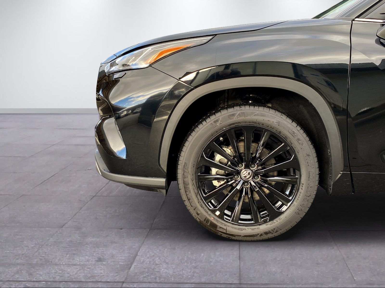 TOYOTA Highlander 2.5 HSD Premium-showroom-element-2