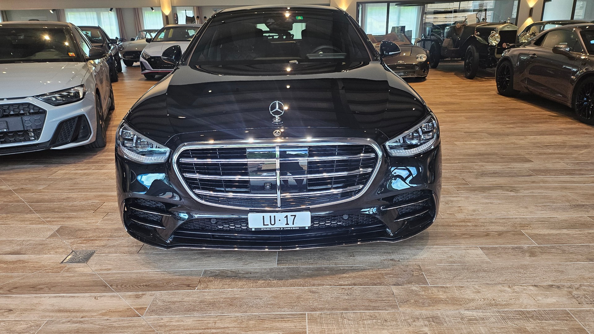 MERCEDES-BENZ S 580 e L 4Matic AMG Line 9G-Tronic-showroom-element-2