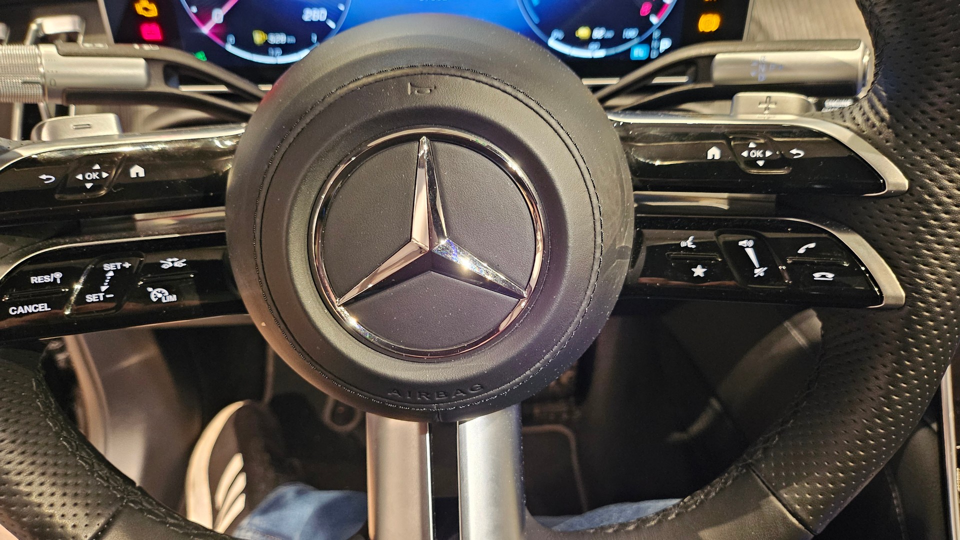 MERCEDES-BENZ S 580 e L 4Matic AMG Line 9G-Tronic-image-20