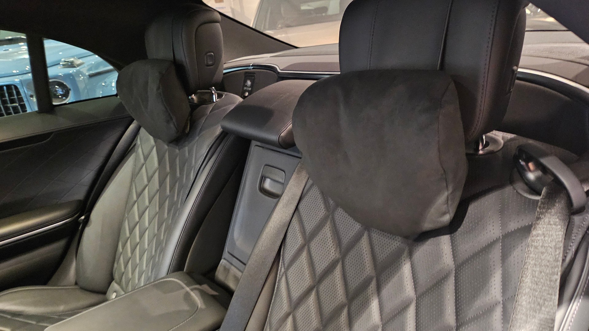 MERCEDES-BENZ S 580 e L 4Matic AMG Line 9G-Tronic-image-29