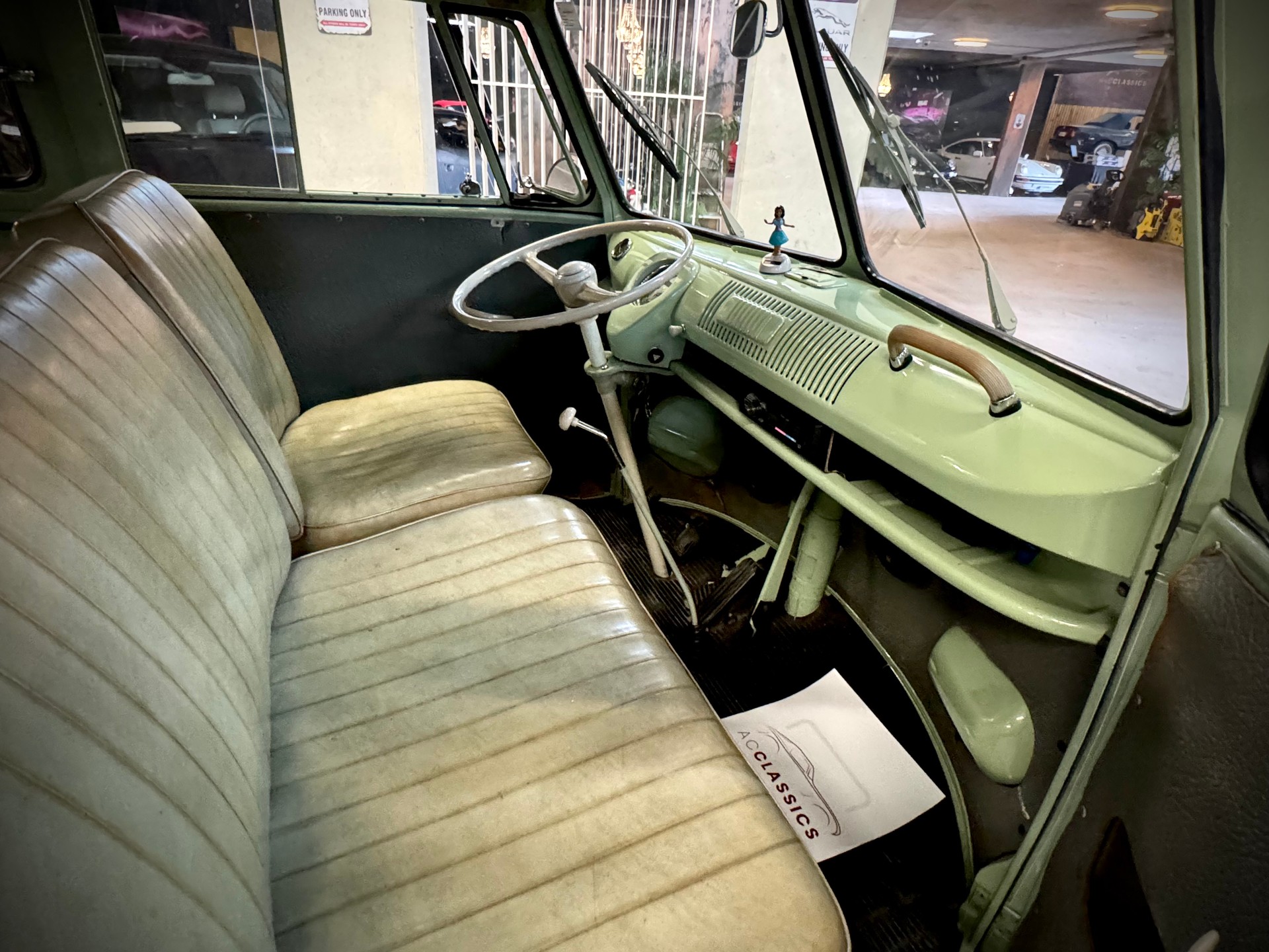 VW T1-image-13