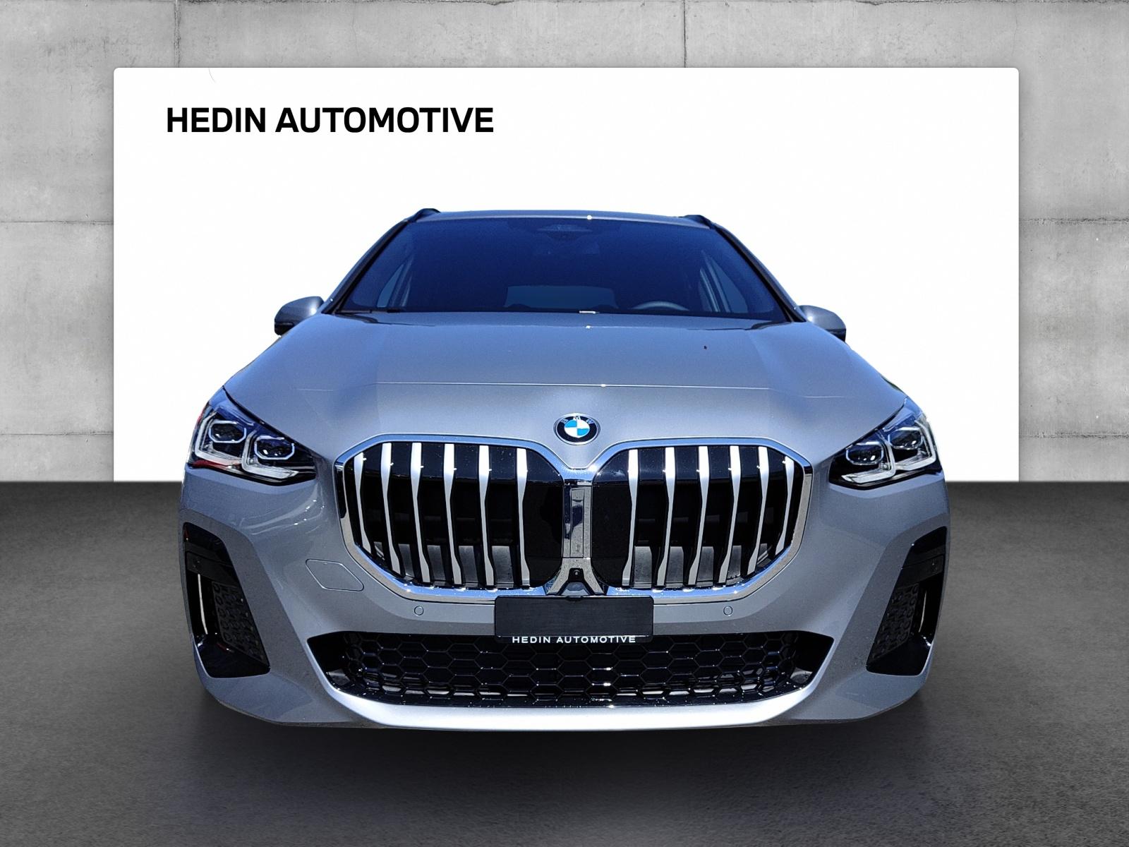 BMW 218d Active Tourer-showroom-element-2