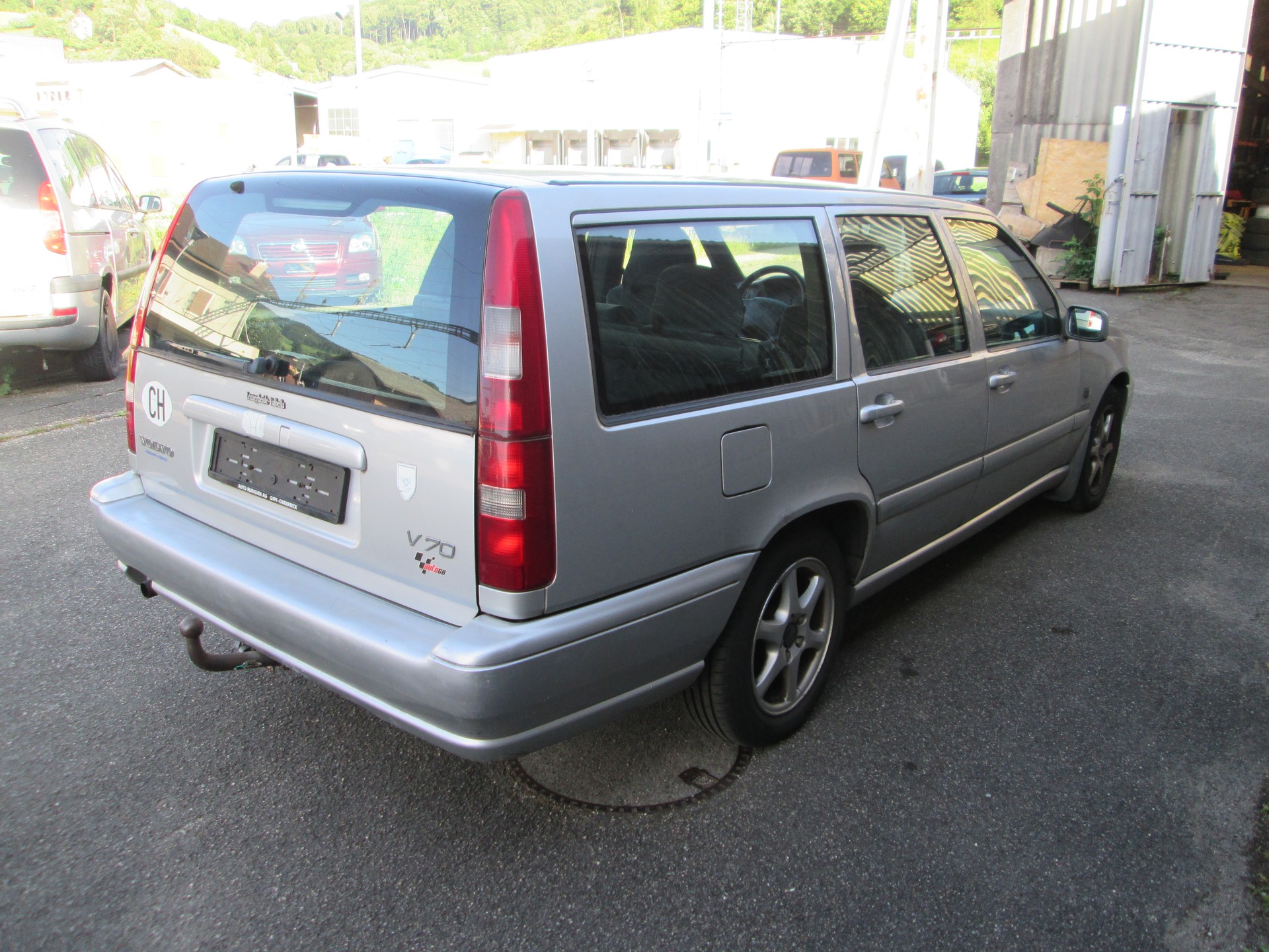 VOLVO V70 2.4 20V-image-3
