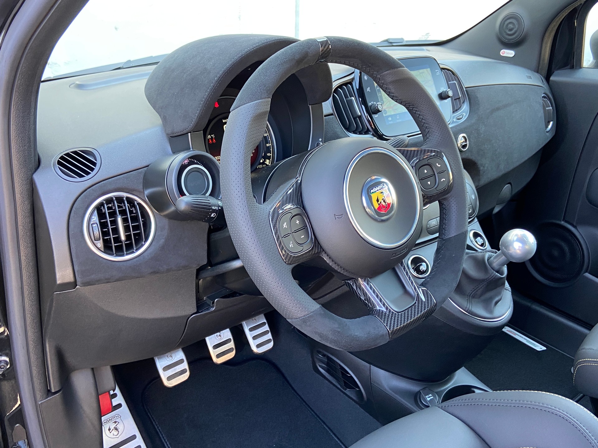 FIAT Abarth 695 75 Anniversario - Final Edition-image-6