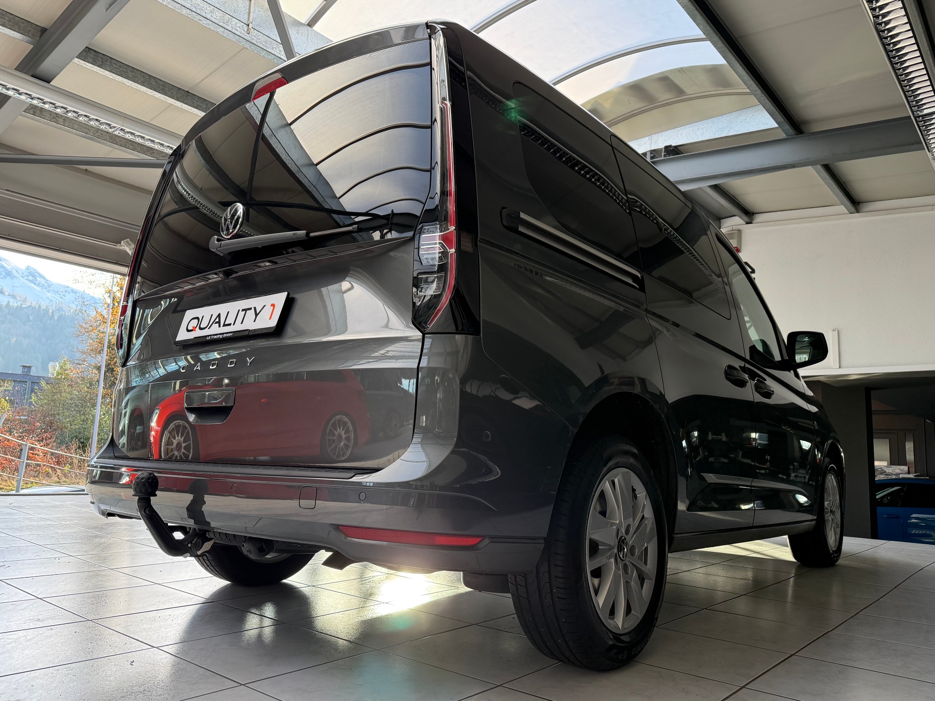 VW Caddy 1.5 TSI Liberty DSG * CH * Werksgarantie *-image-4