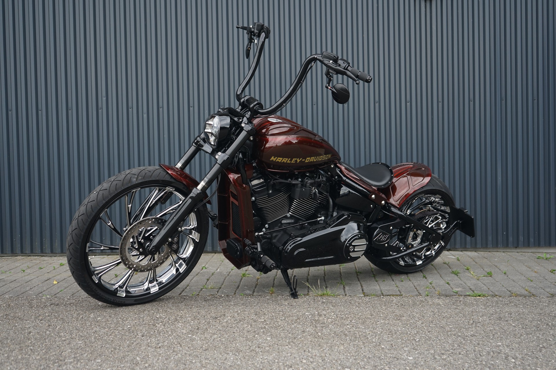 HARLEY-DAVIDSON FXBRS Breakout 114 ABS-image-1