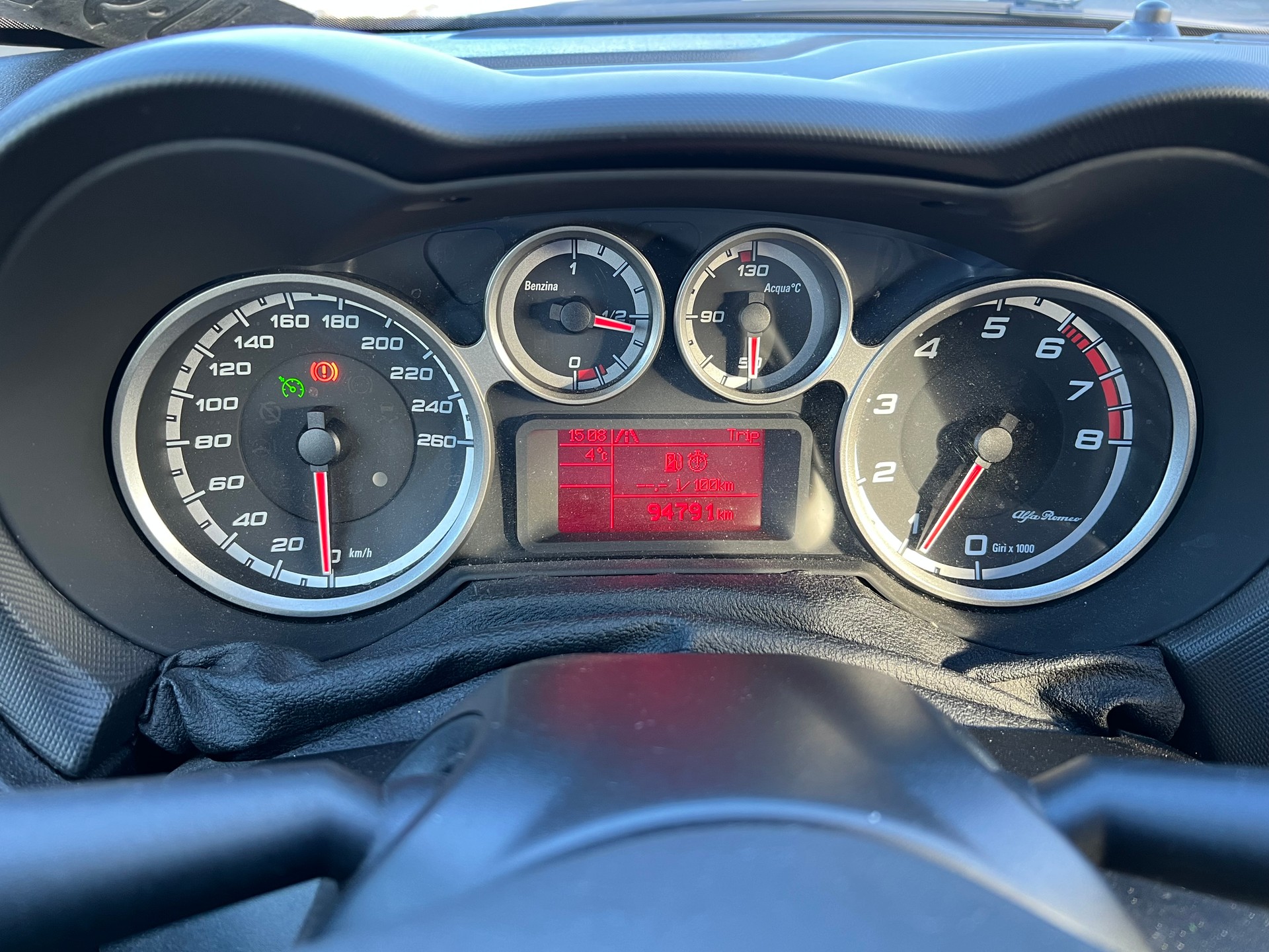 ALFA ROMEO MiTo 1.4 Progression-image-13