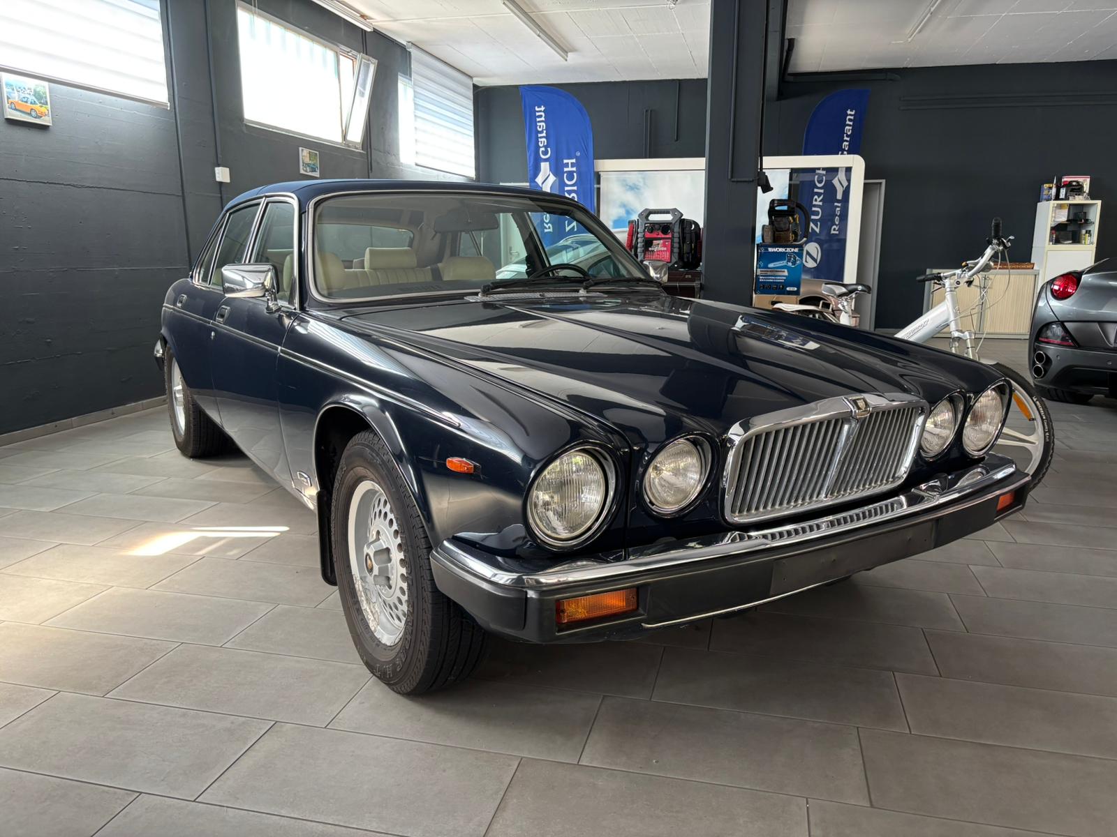 JAGUAR XJ12 5.3 Sovereign Targa-image-2