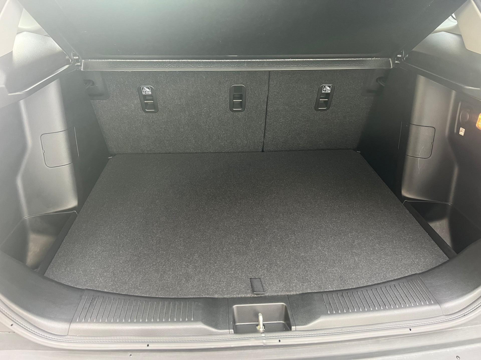 SUZUKI S-Cross 1.5 Compact Top Hybrid-image-9