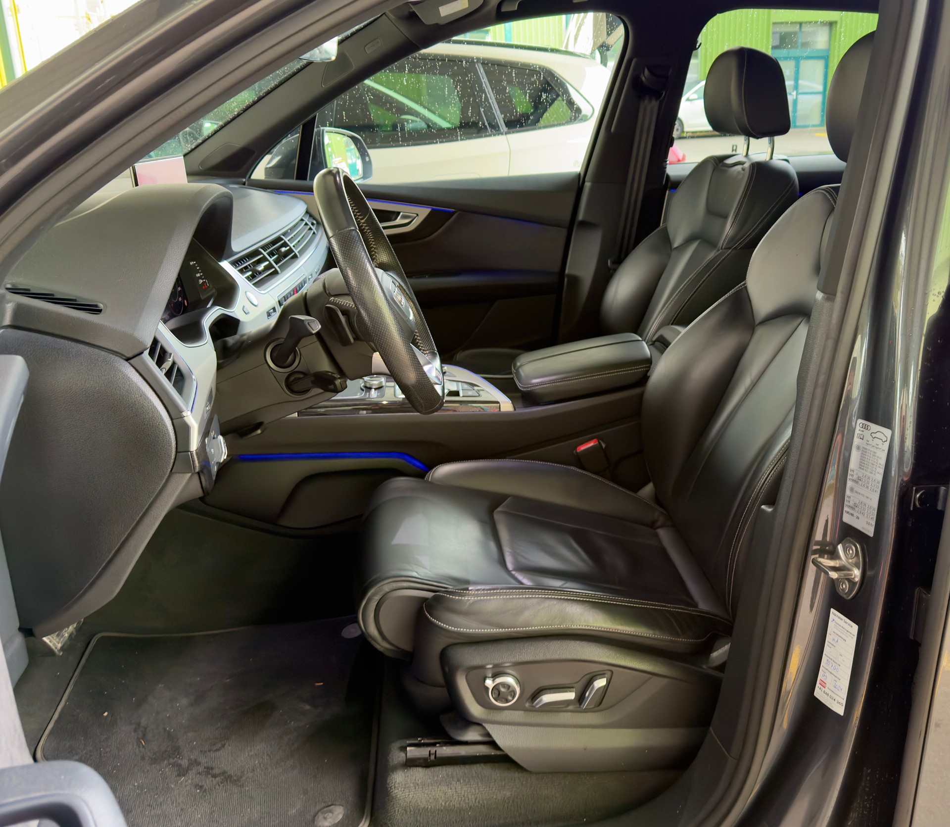 AUDI Q7 3.0 TDI quattro tiptronic-image-10