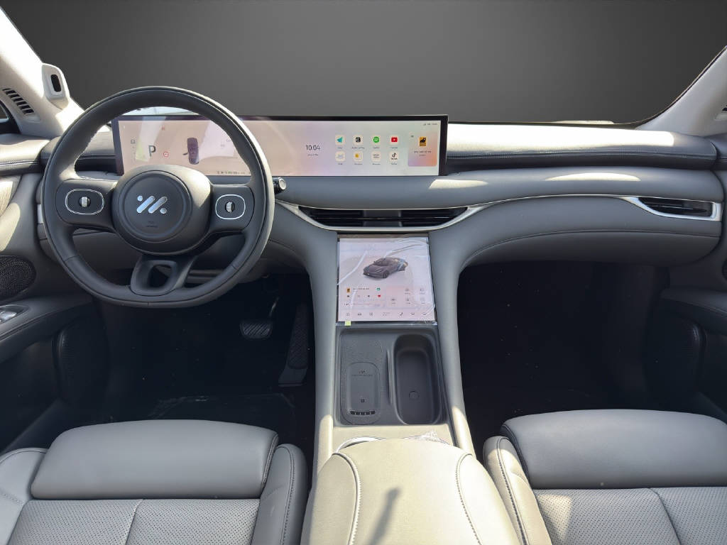 MG IM6 100 kWh Performance 20 4WD-image-7
