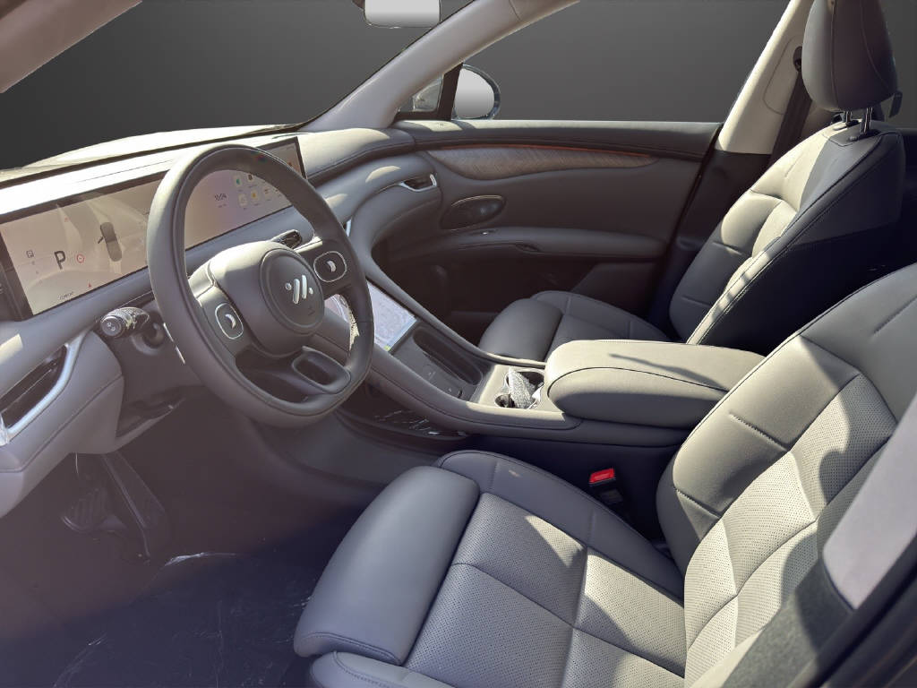 MG IM6 100 kWh Performance 20 4WD-image-8