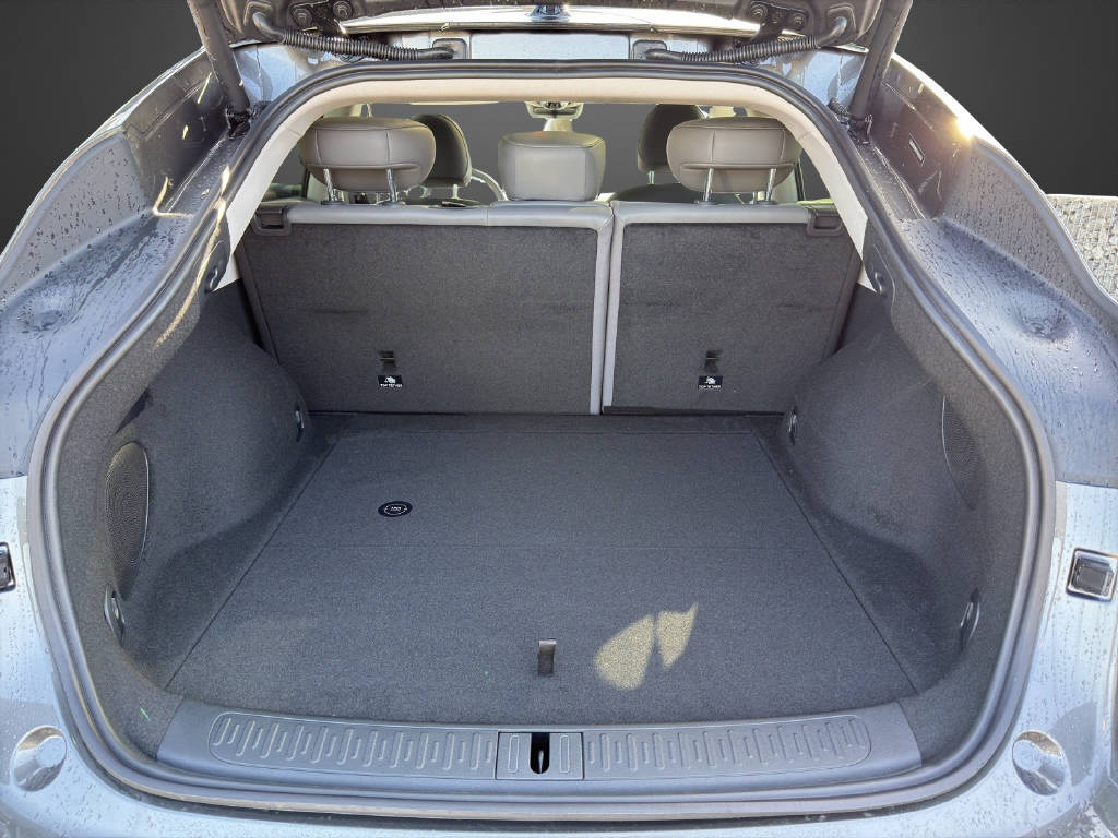 MG IM6 100 kWh Performance 20 4WD-image-9