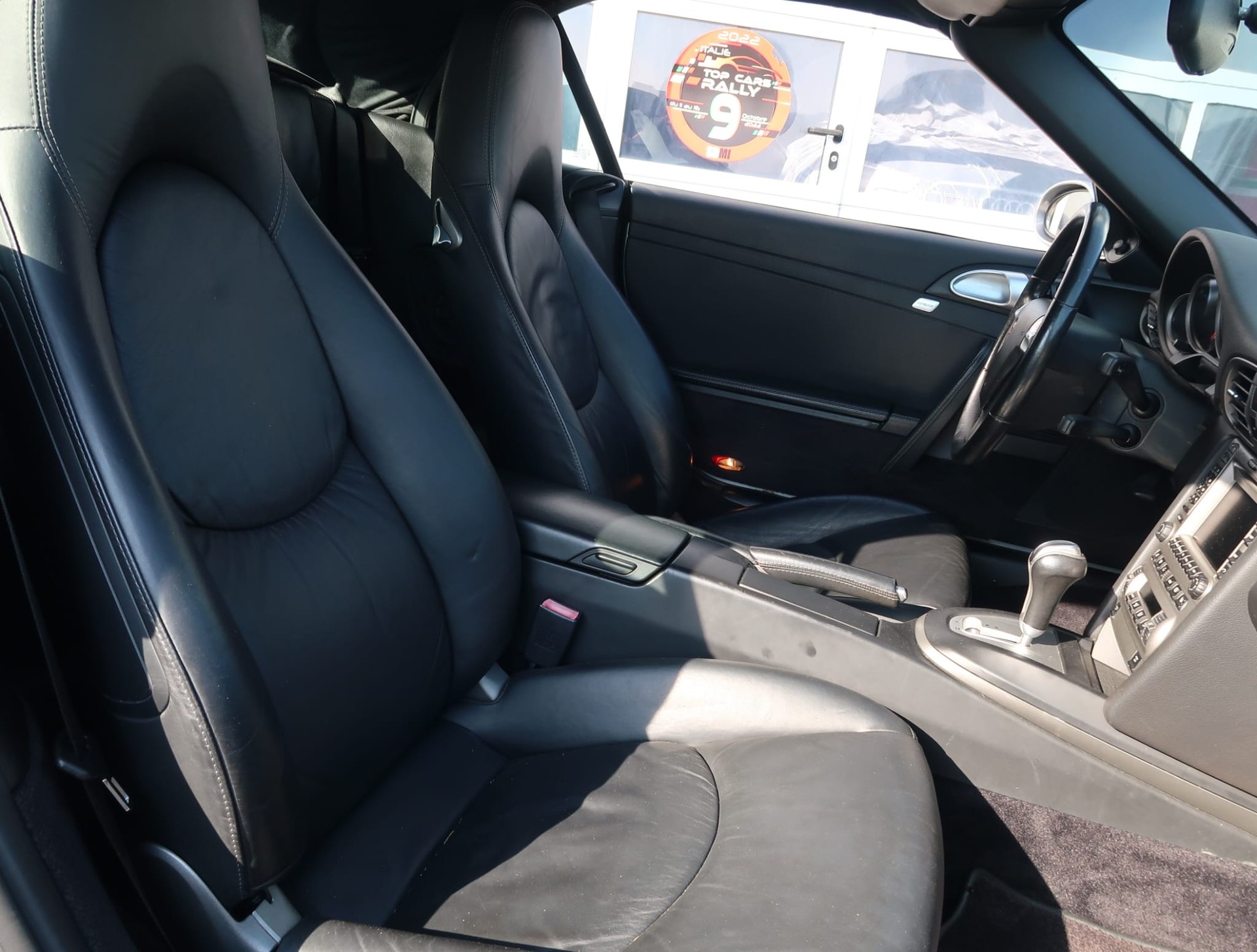 PORSCHE 911 Carrera 3.6 Cabriolet-image-26