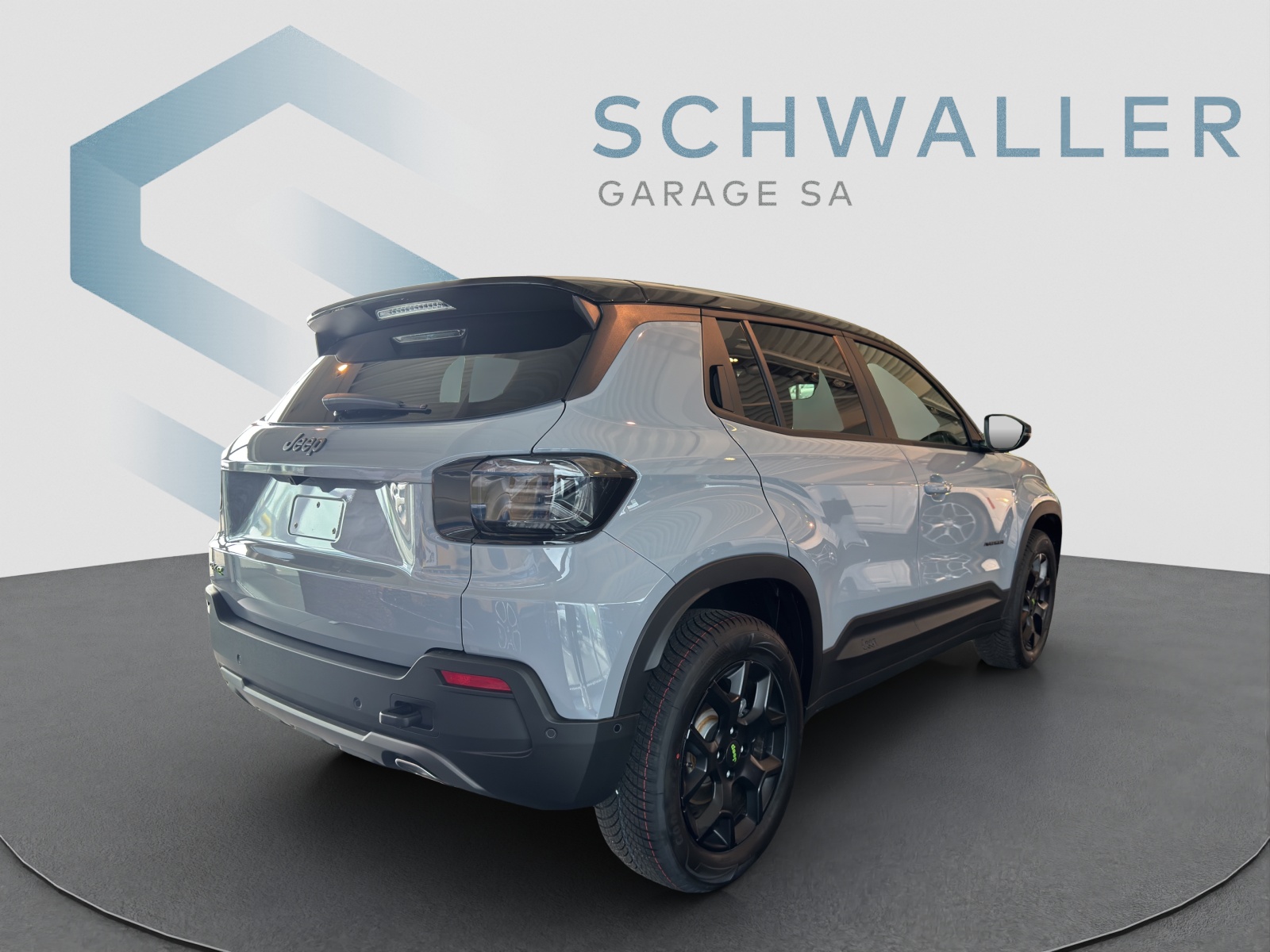 JEEP AVENGER 1.2 MHEV Overland 4-image-3