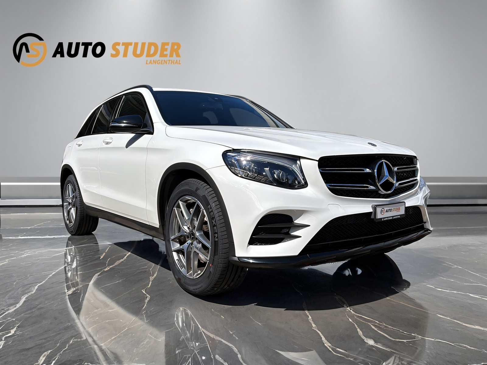 MERCEDES-BENZ GLC 250 d AMG Line 4m-image-13