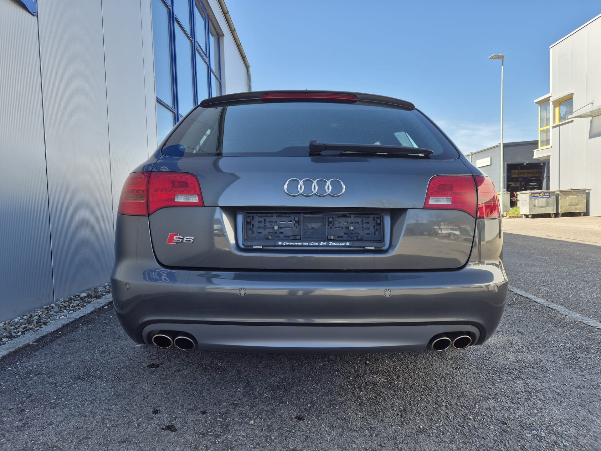 AUDI S6 Avant 5.2 V10 quattro tiptronic-image-10