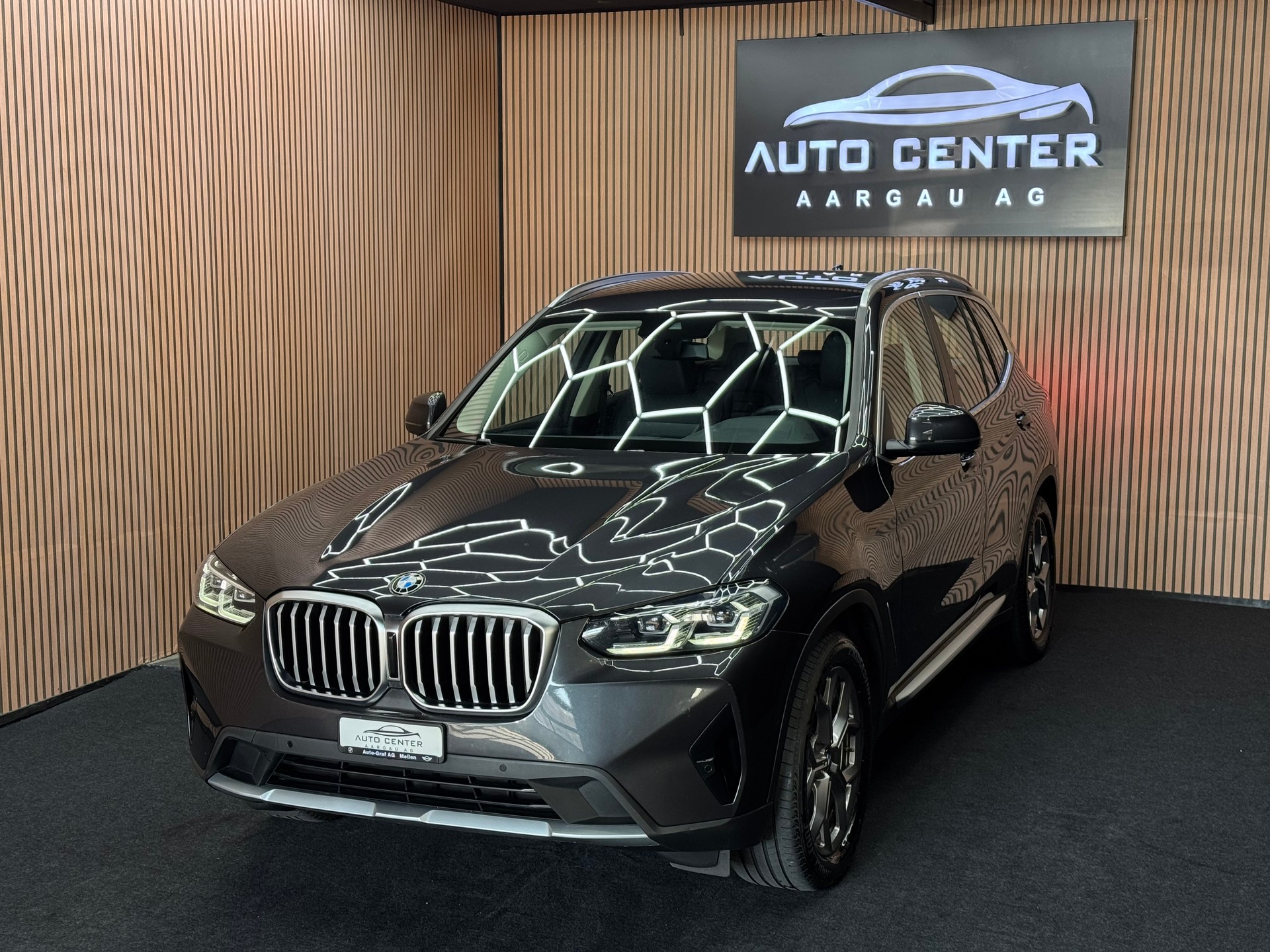 BMW X3 20d xDrive *ab CHF 319.-/ Monat*-showroom-element-2