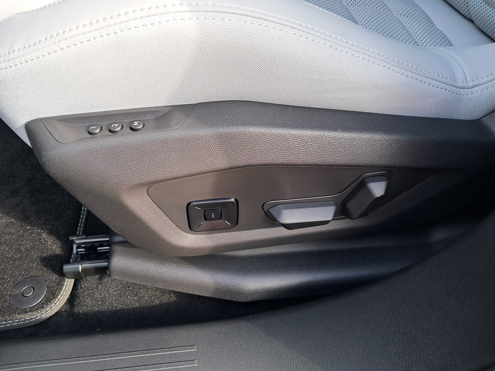 CITROEN C5 Aircross Plug-In Hybrid MAX-image-9