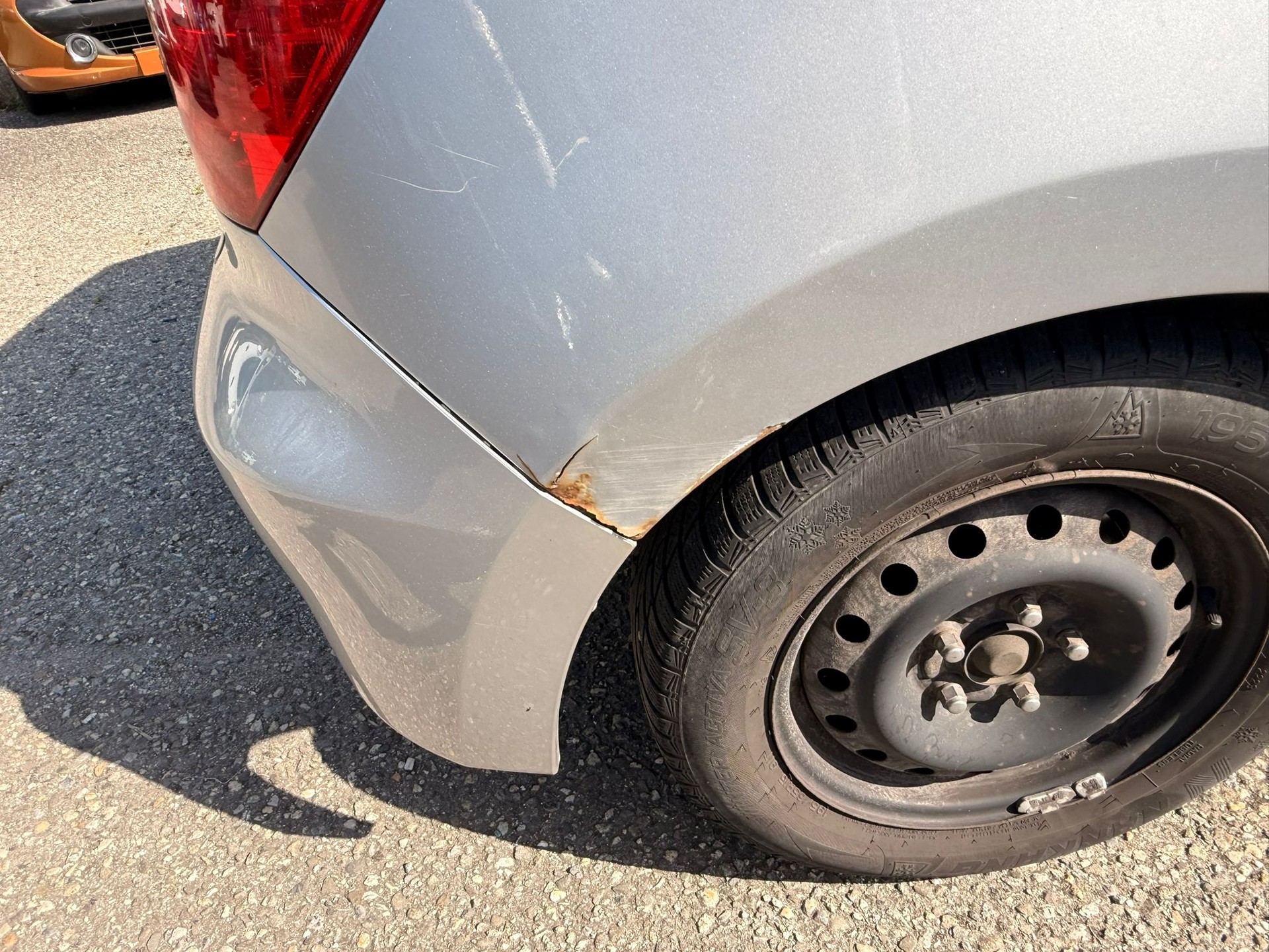 HONDA FR-V 2.0 Comfort-image-2