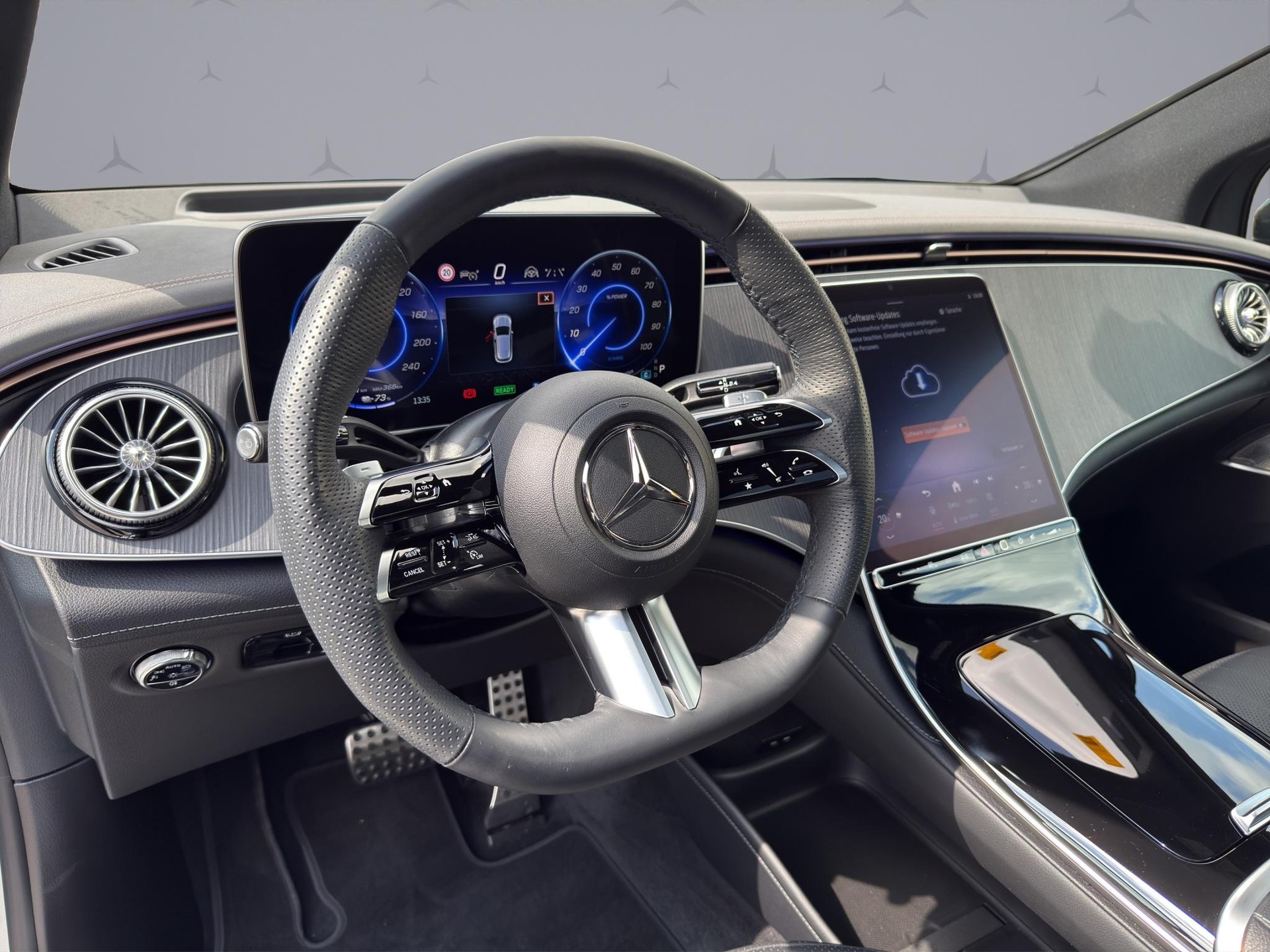 MERCEDES-BENZ EQE 350 Excellence AMG Line 4matic-image-9