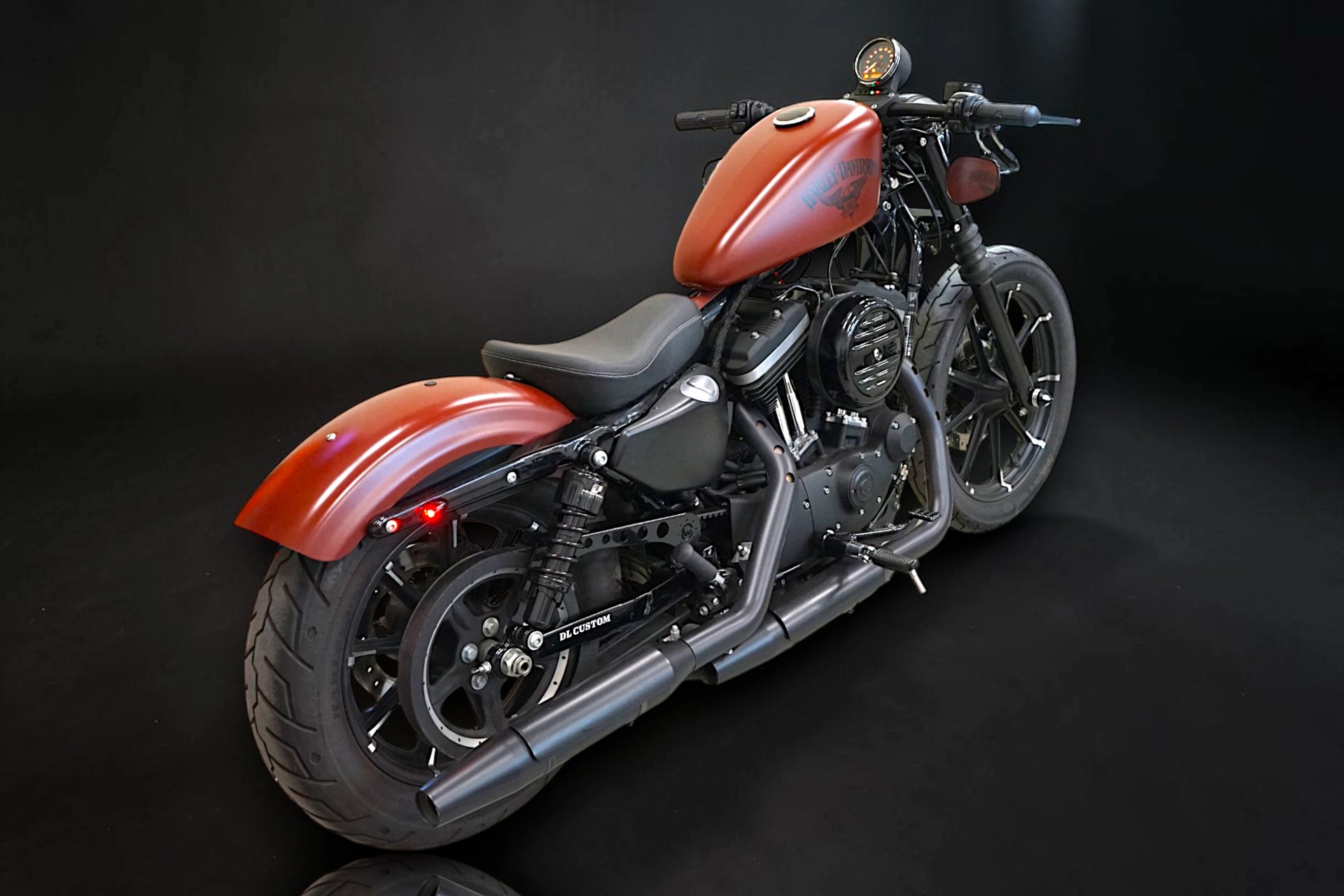 HARLEY-DAVIDSON XL 883 N Sportster Iron ABS-image-2